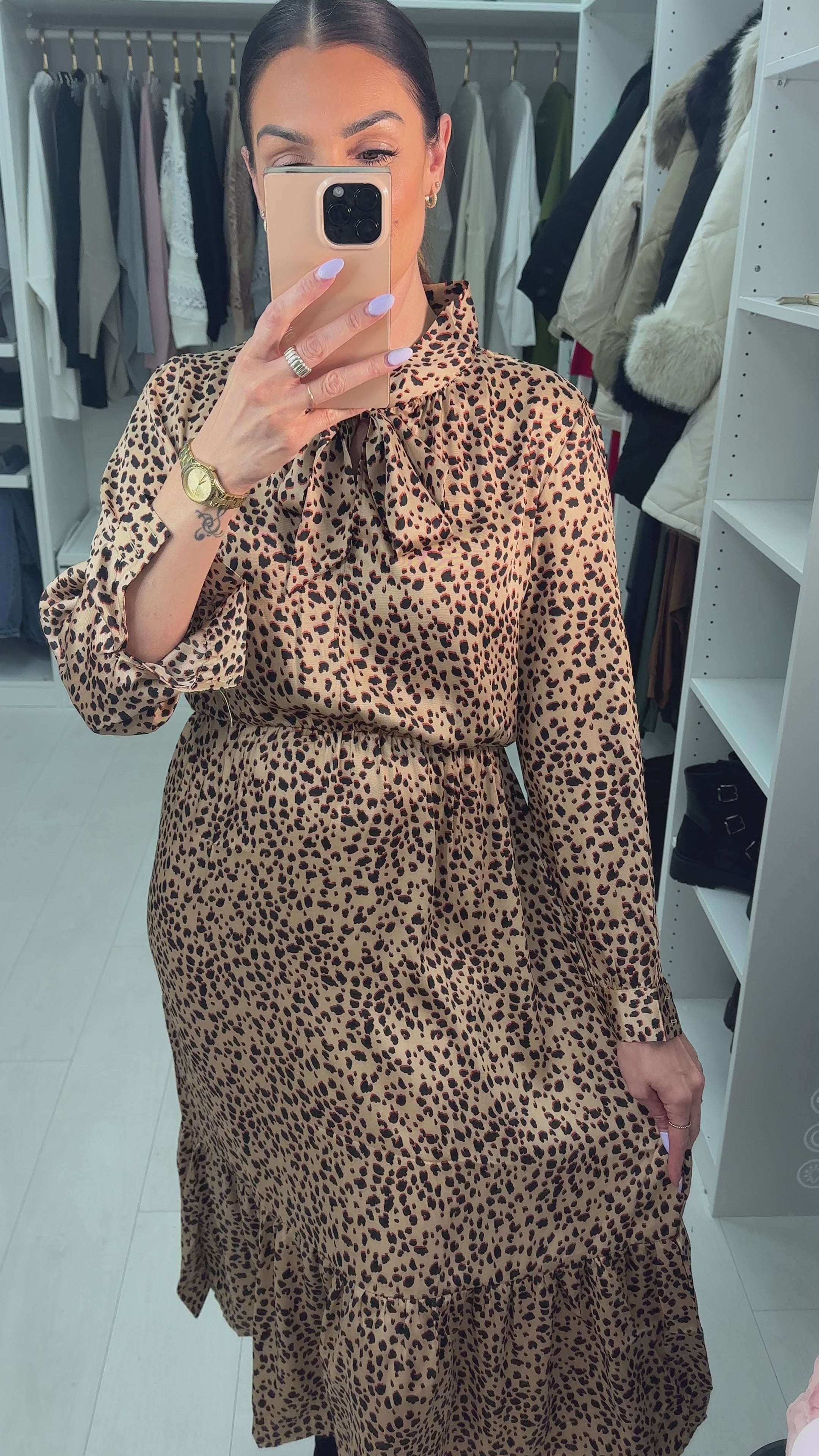 Load video: Otille Cheetah Print Tie Bow Tiered Silky Midi Dress