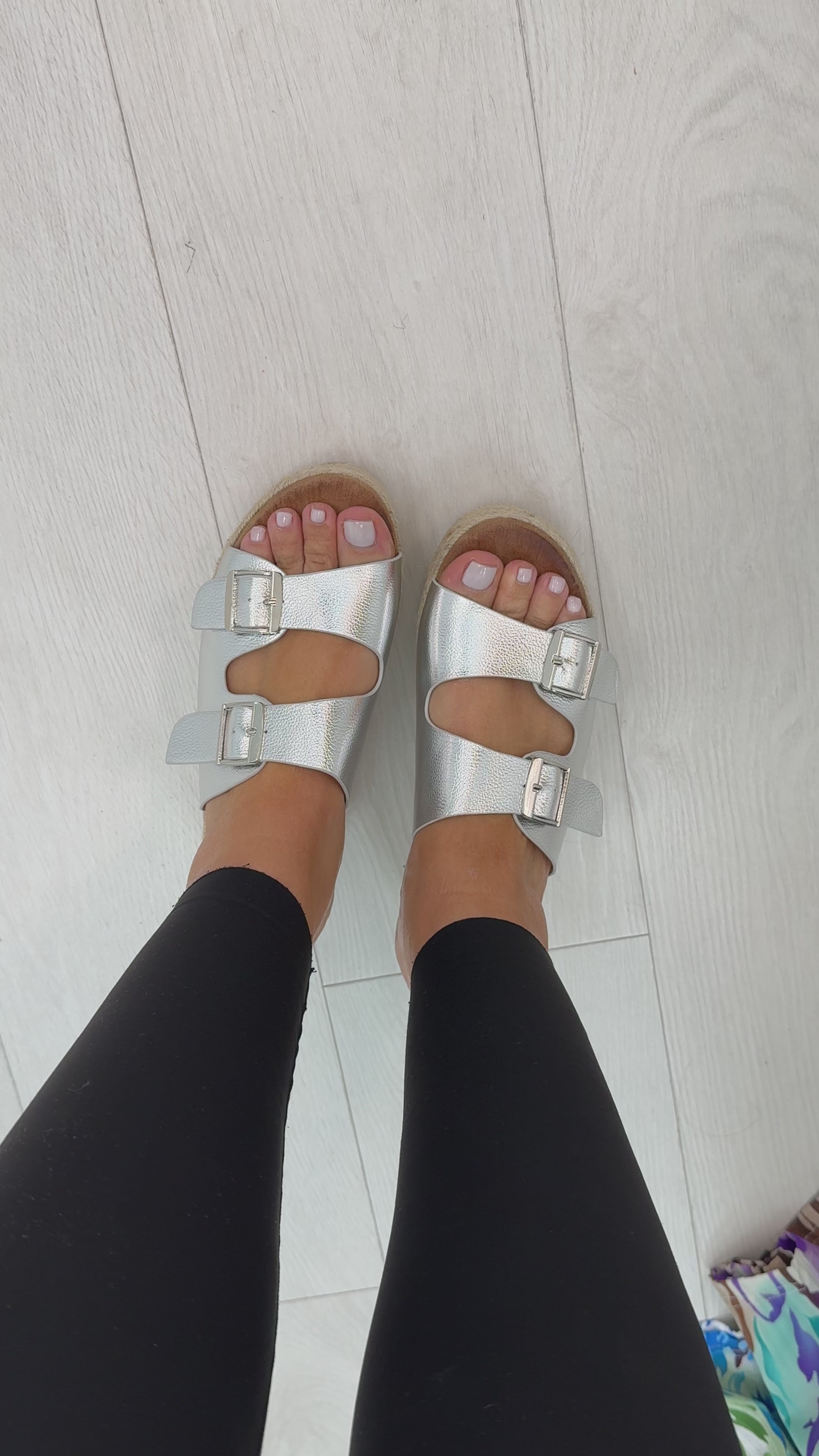 Load video: Ynes Platform Double Buckle Mules