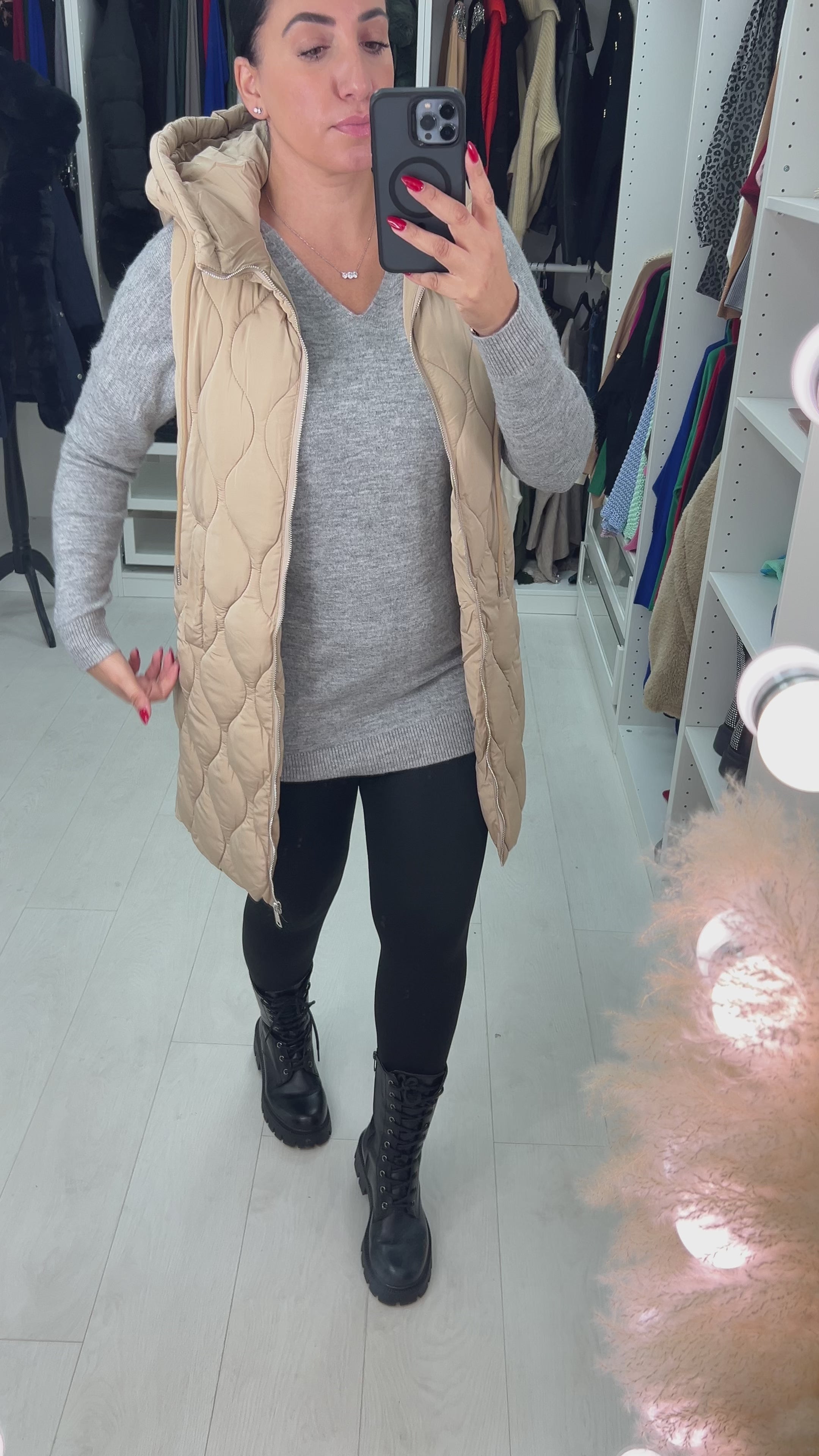 Load video: Marnie Beige Quilted Hooded Gilet