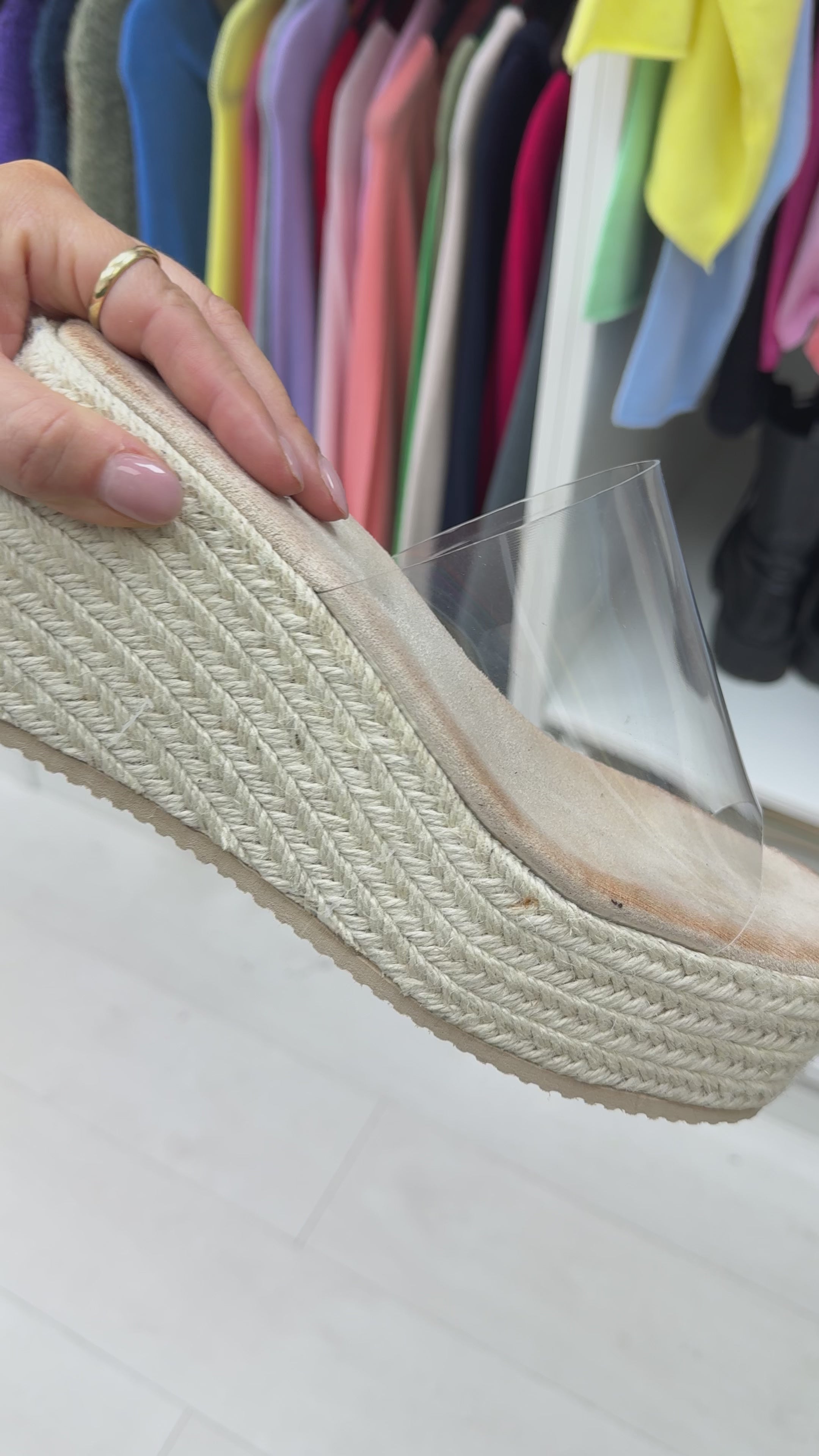 Load video: Loretta Woven Platform Mules