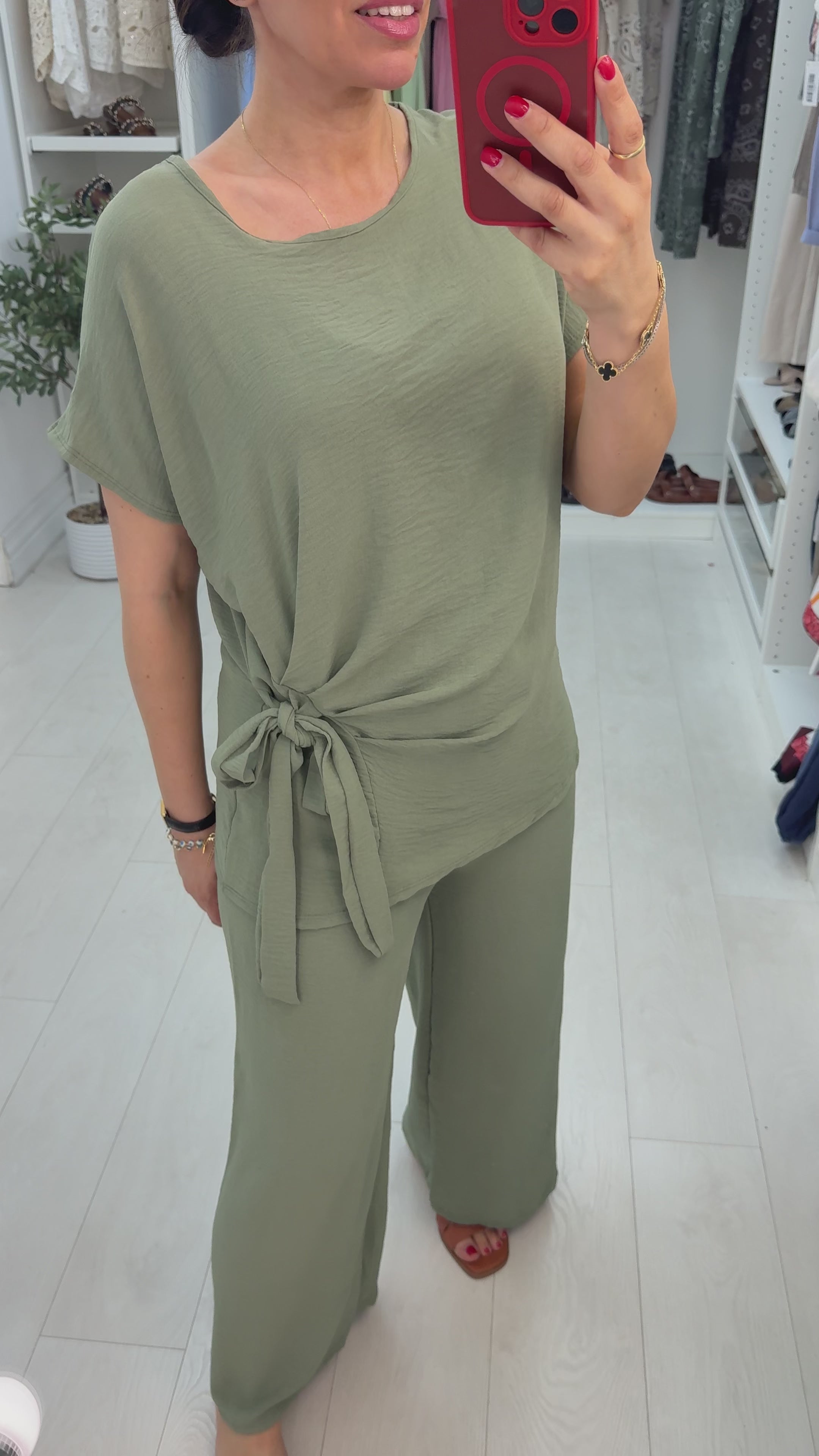 Load video: Sandylee Tie Side Co-ord Set