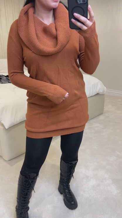 Ariana Scoop Plain Jumper Dress