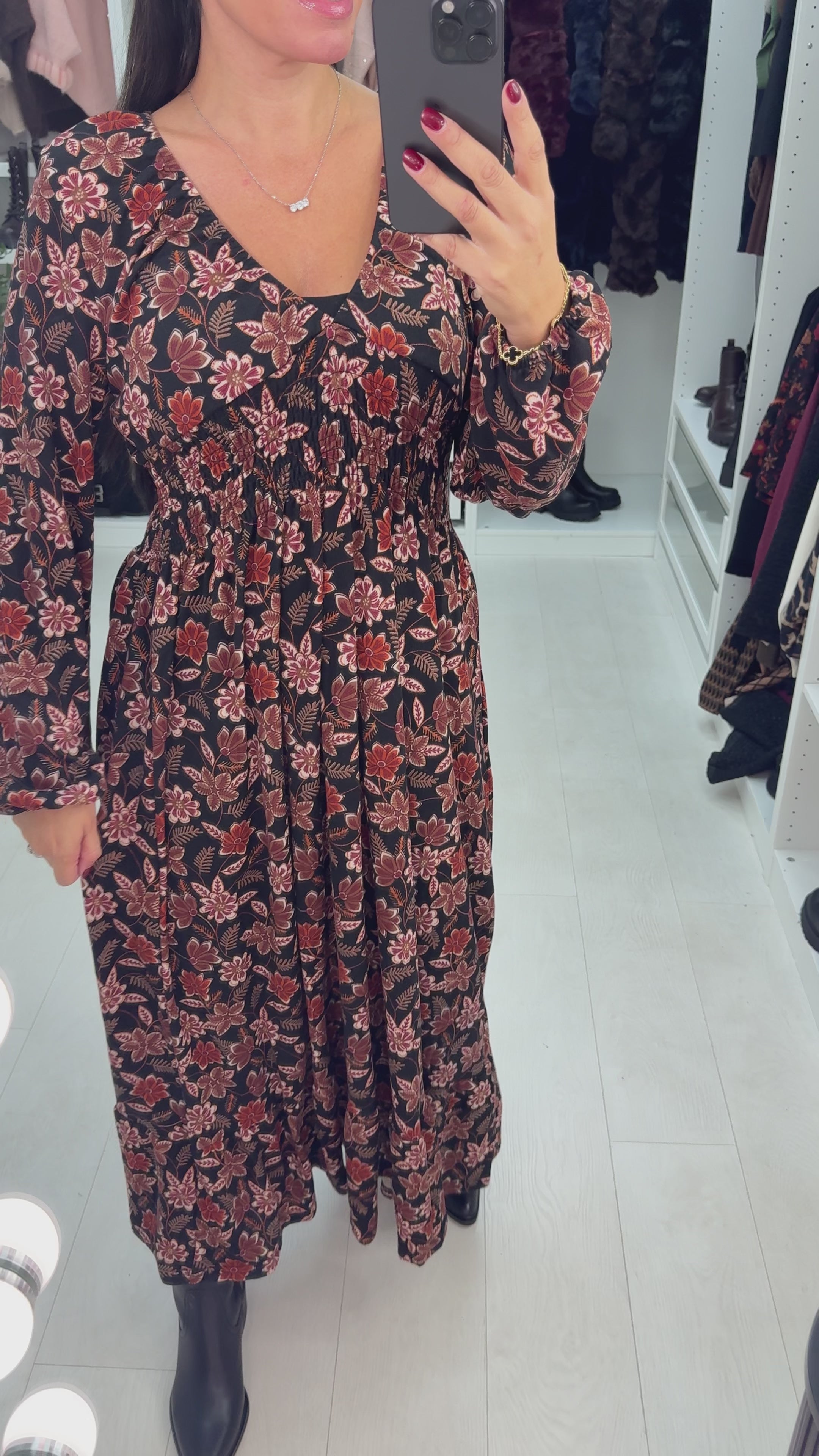 Load video: Pamie Floral Print Shirred Waist Magic Maxi Dress