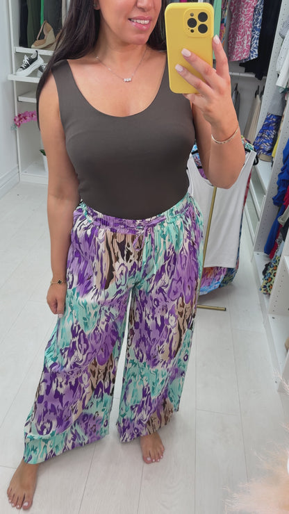 Elkie Multi Coloured Wide Leg Pleated Trousers