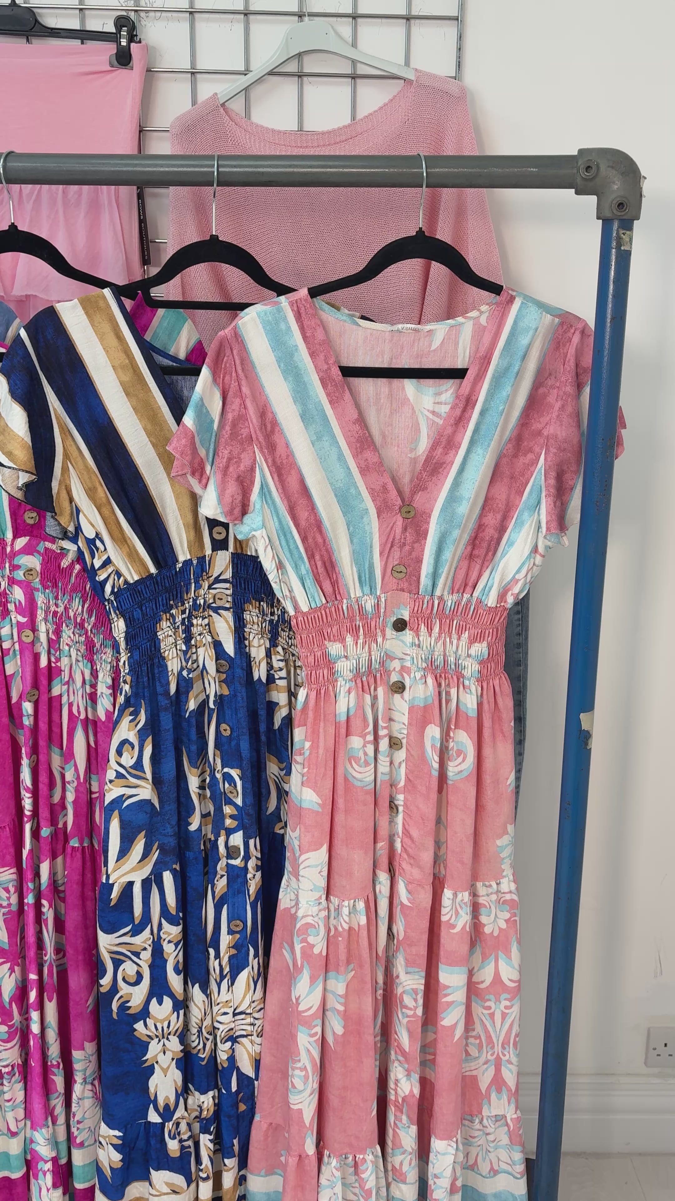 Isobella Abstract Print Button Detailed Dress