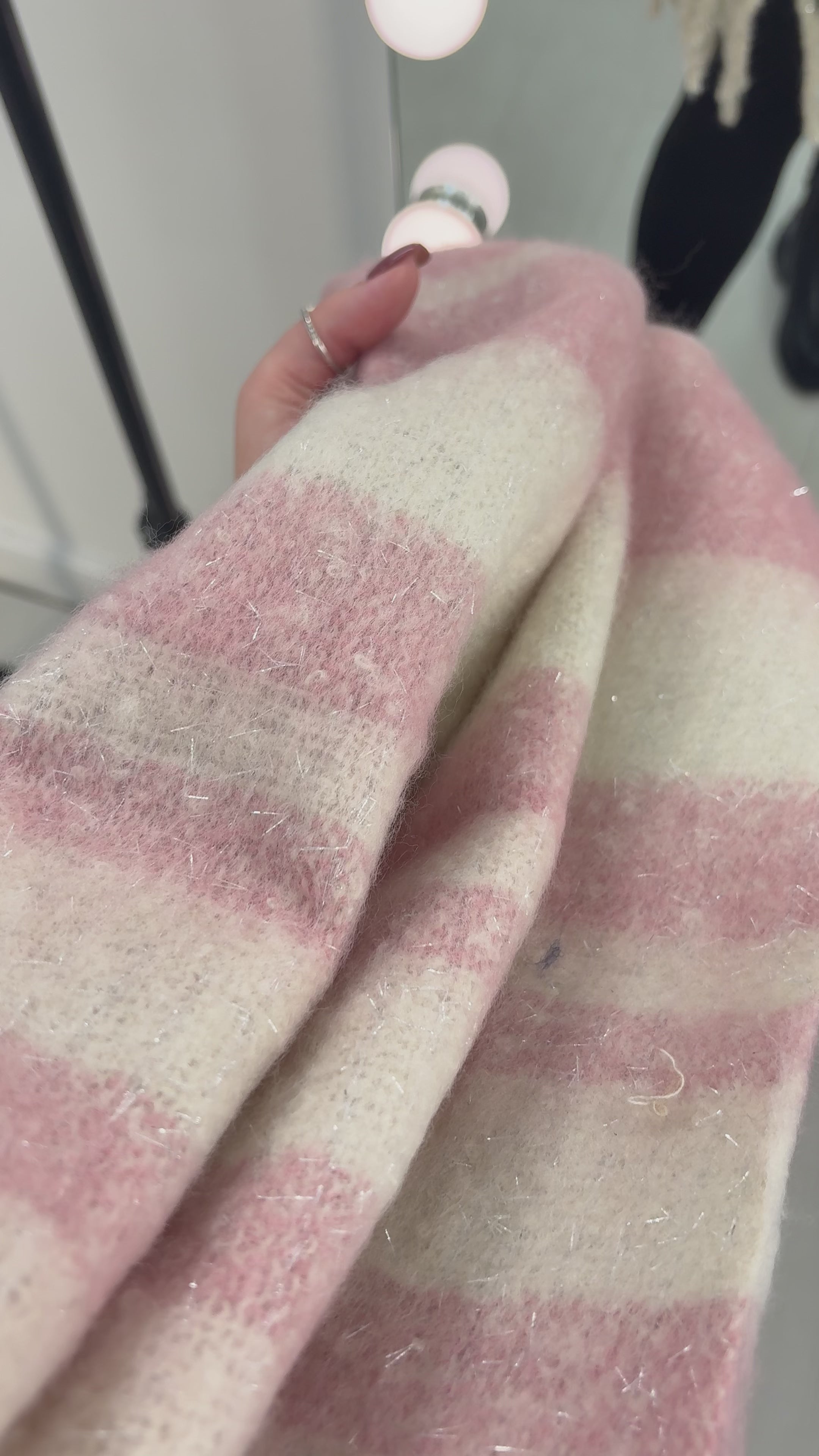 Load video: Manda Colour Block Chunky Scarf