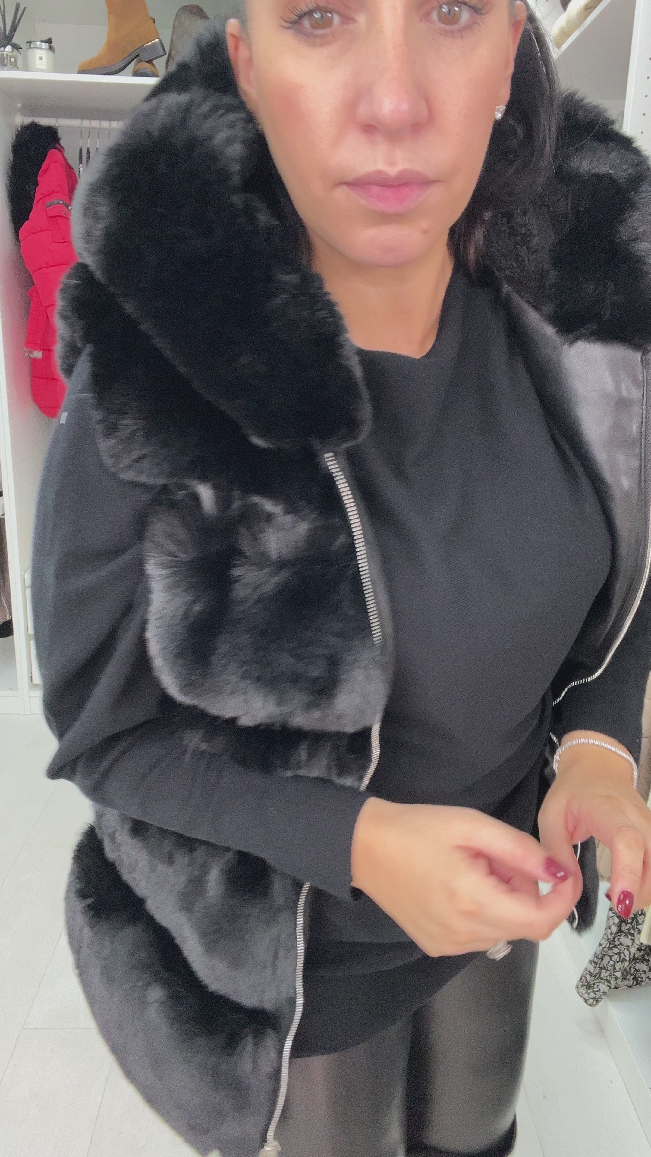 Candy Faux Fur Elasticated Waist Detailed Hooded Gilet