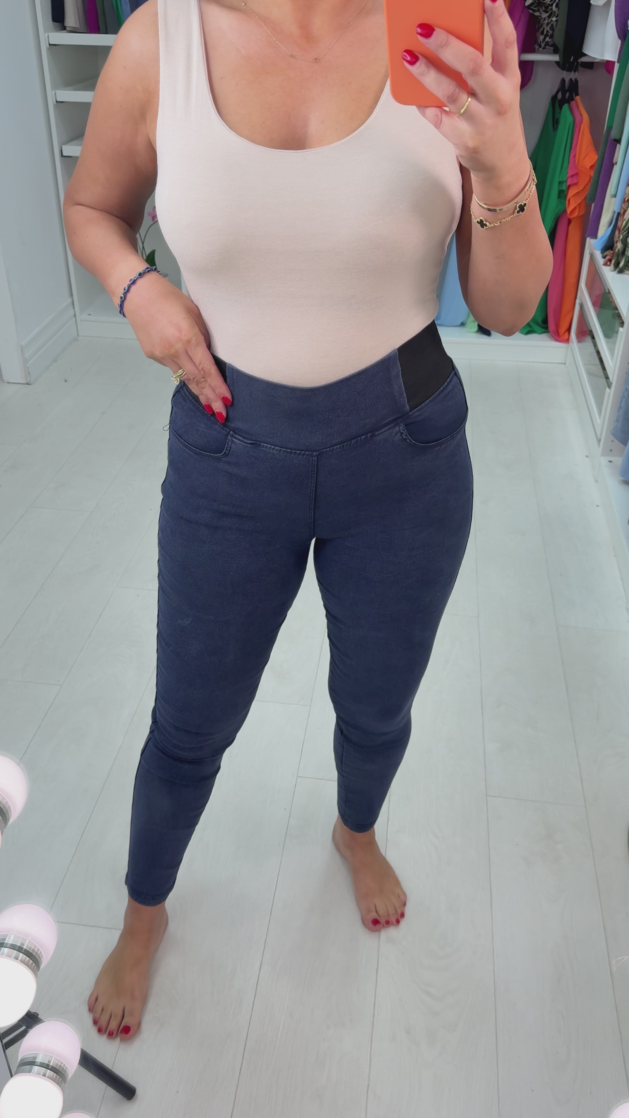 Load video: Cadiz High Waisted Magic Jeggings