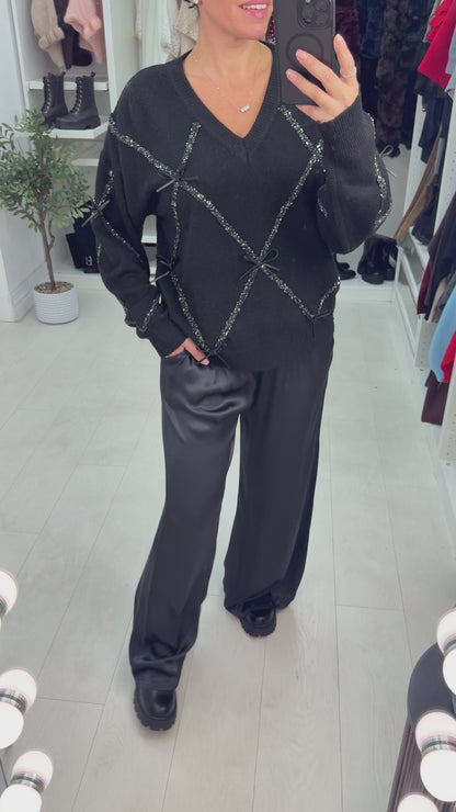 Norie Bow Embellished V Neck Jumper