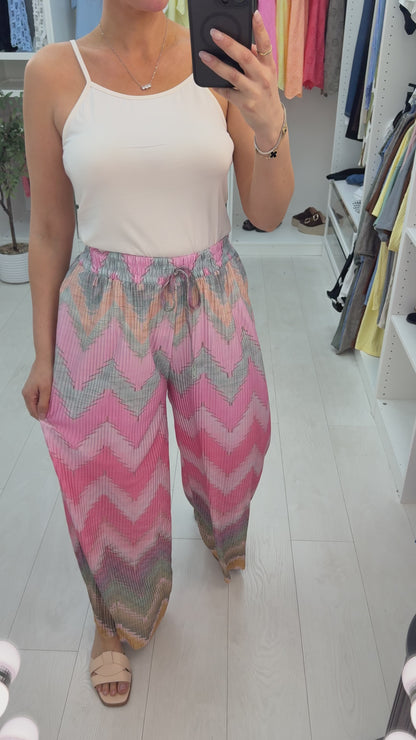 Rylie Abstract Print Pleated Wide Leg Trousers