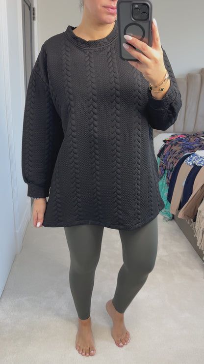 Floretta Oversized Cable Design Sweatshirt