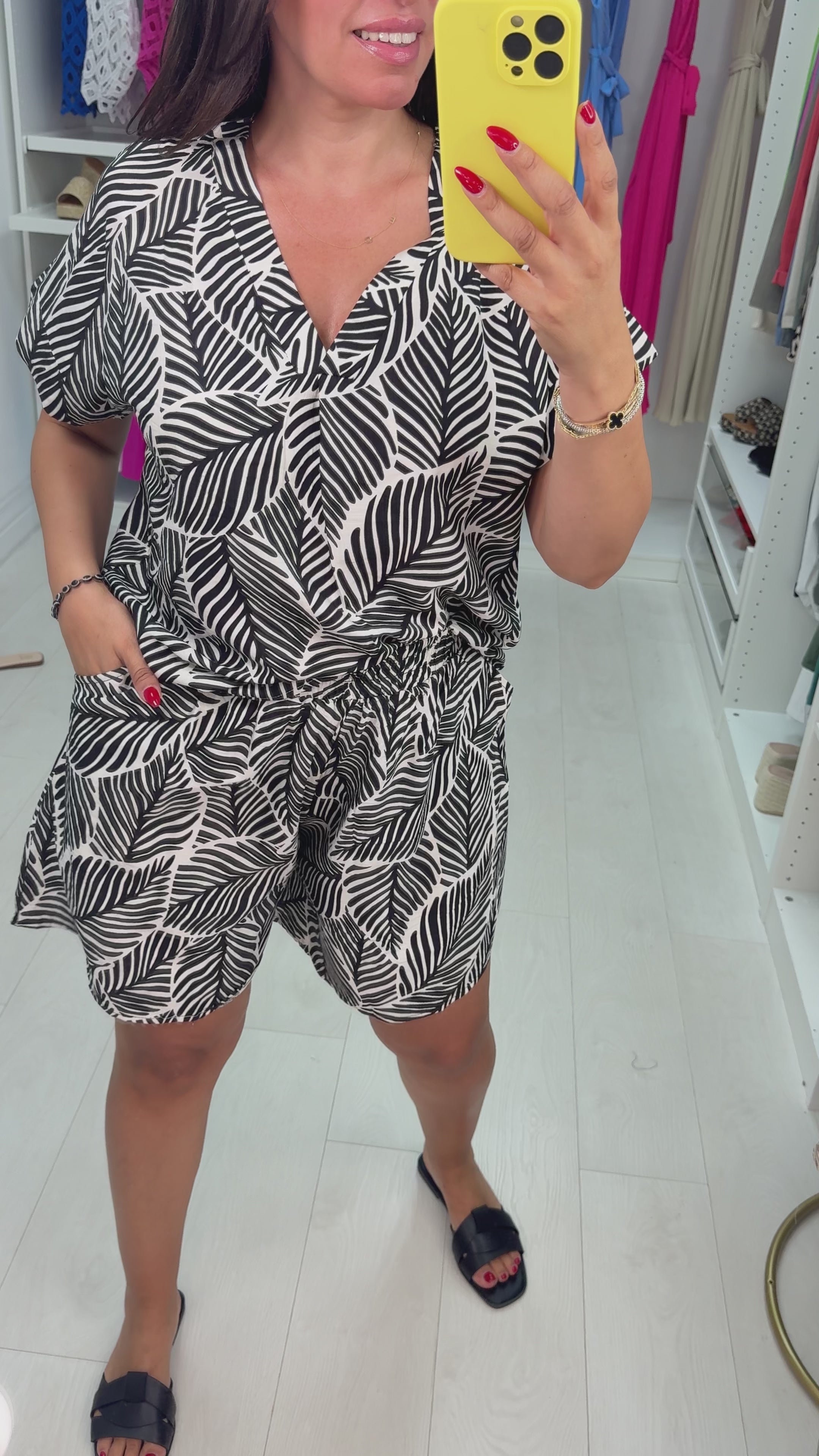 Load video: Delphine Leaf Print V Neck Shorts Co-Ord Set