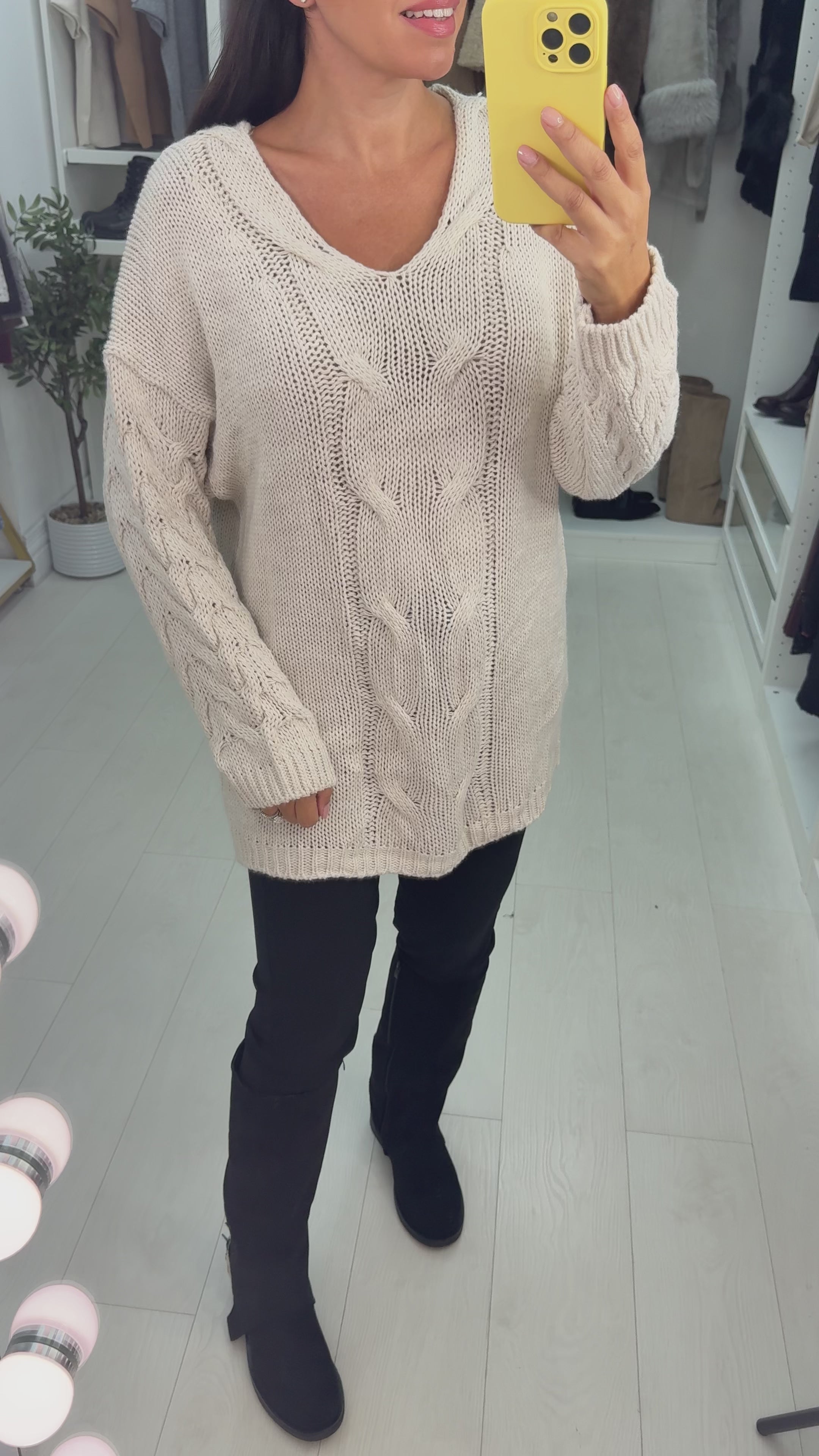 Load video: Luciana Plain Chunky Cable Knit Jumper