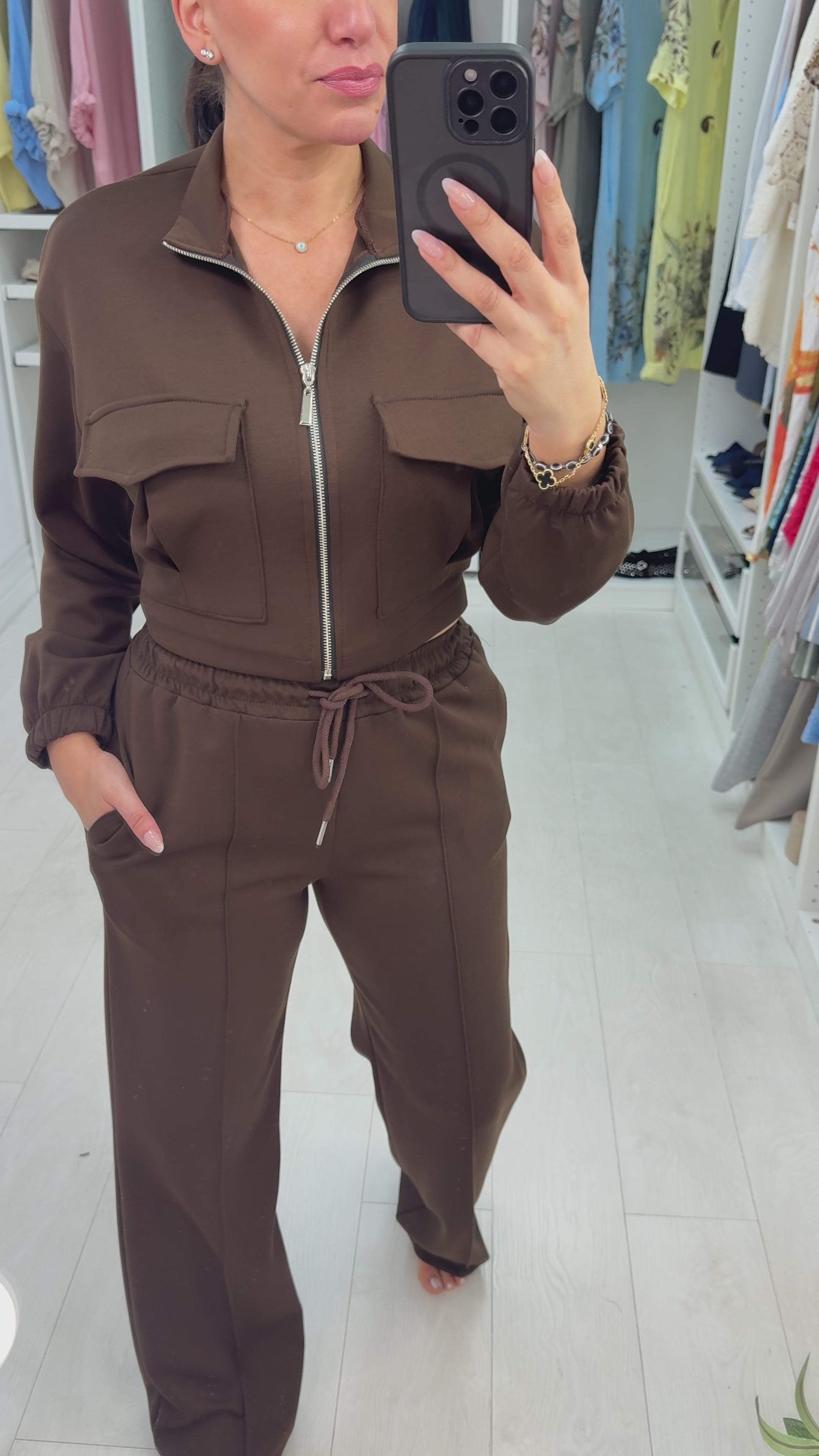 Load video: Luan Plain Crop Zip Jacket And Jogger Co-Ord Set
