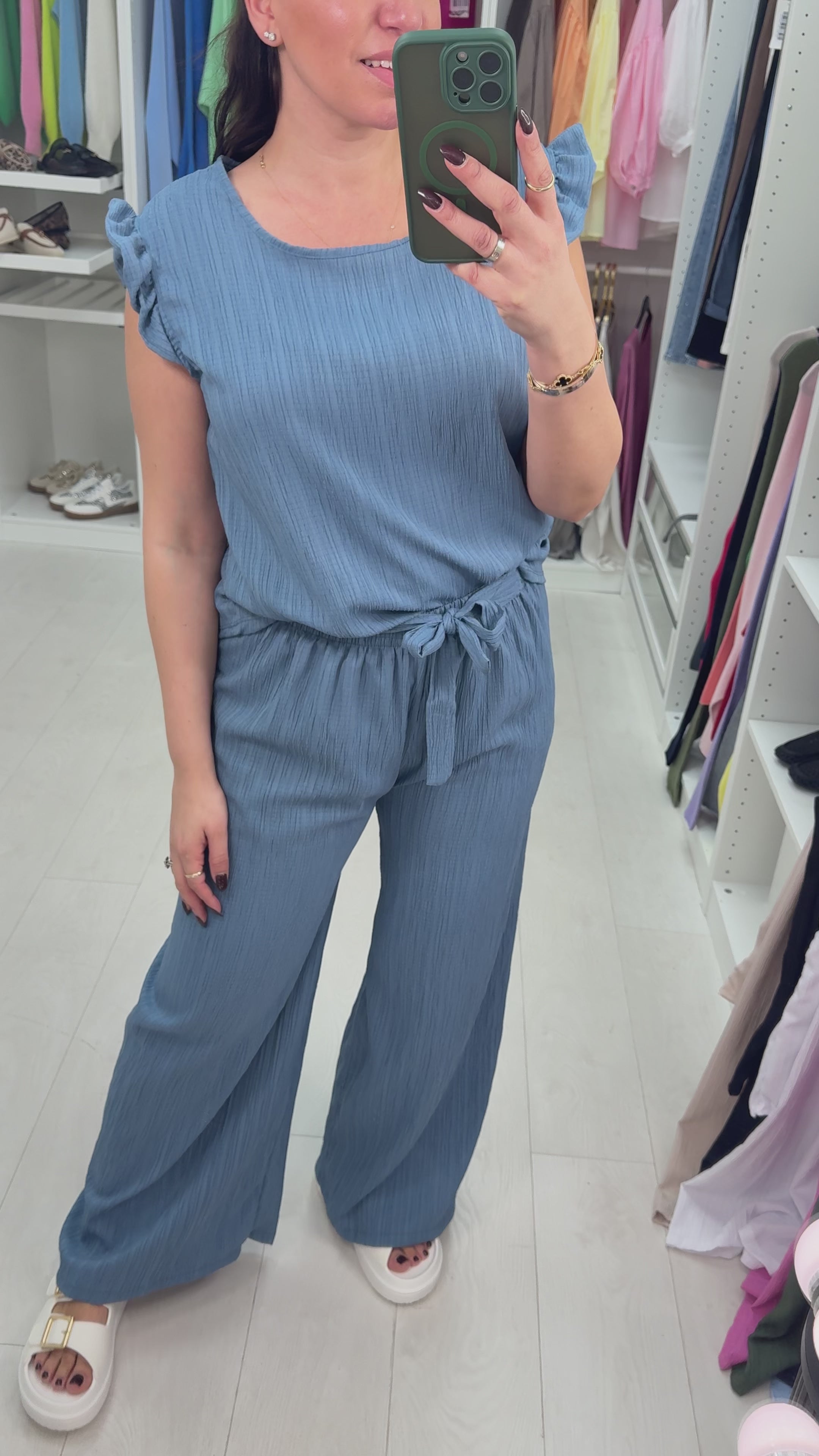 Load video: Simonia Frill Shoulder Crepe Co-ord Set