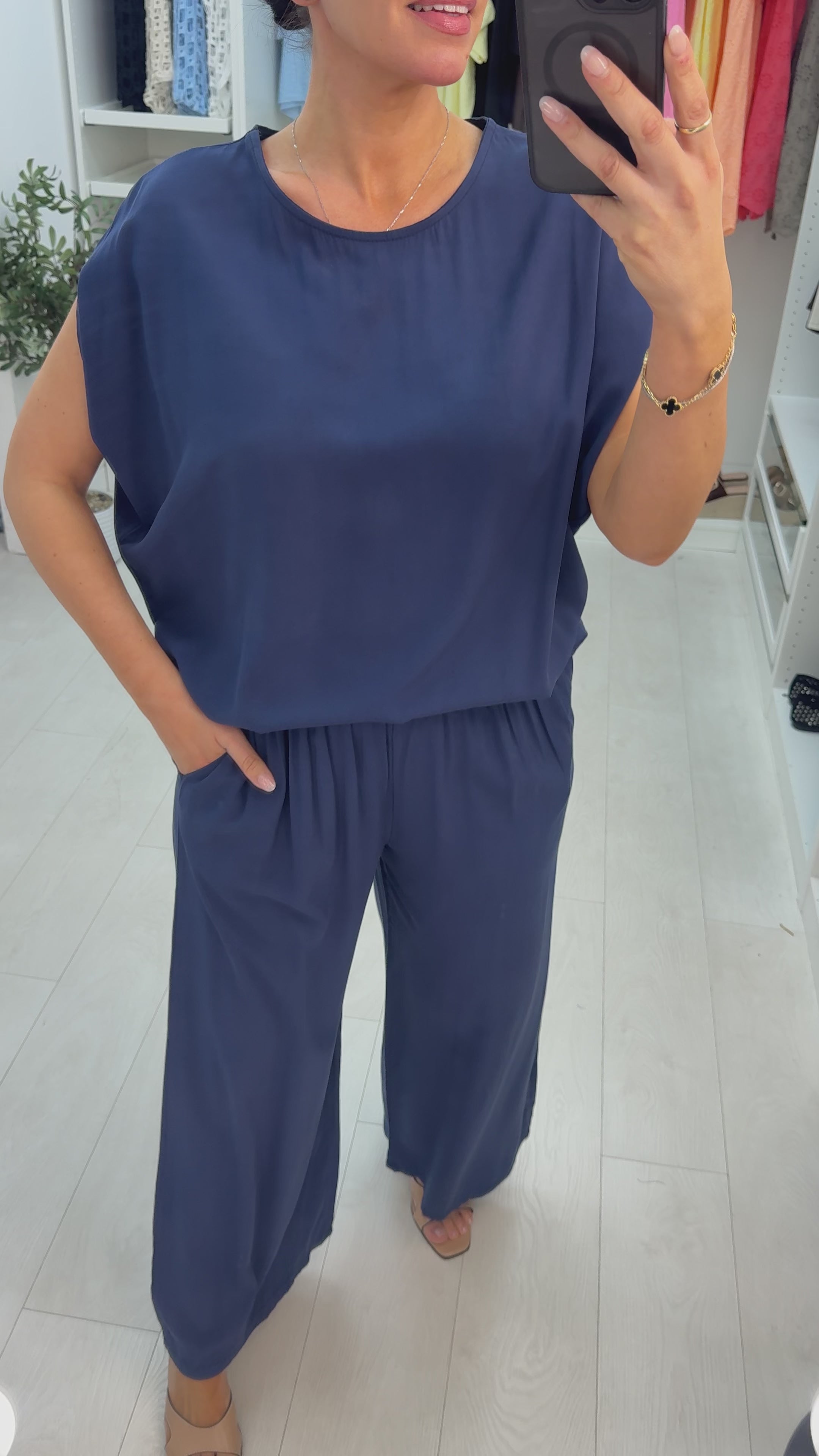 Load video: Kandice Plain Loose Fit Co-Ord Set