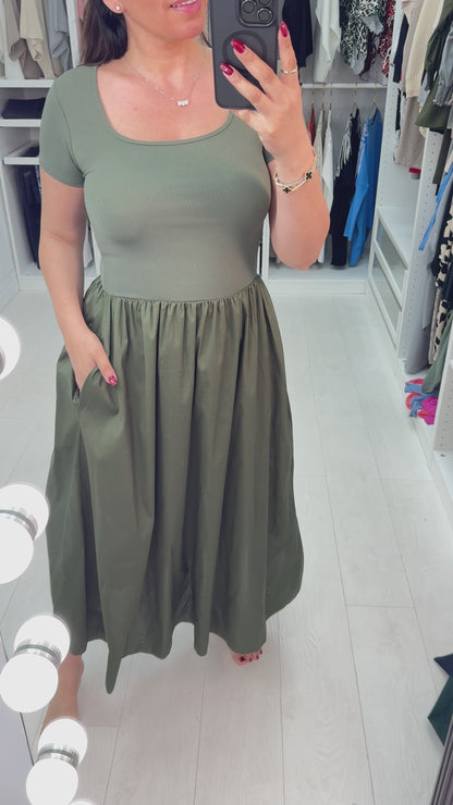 Ivey Plain Poplin Maxi Dress