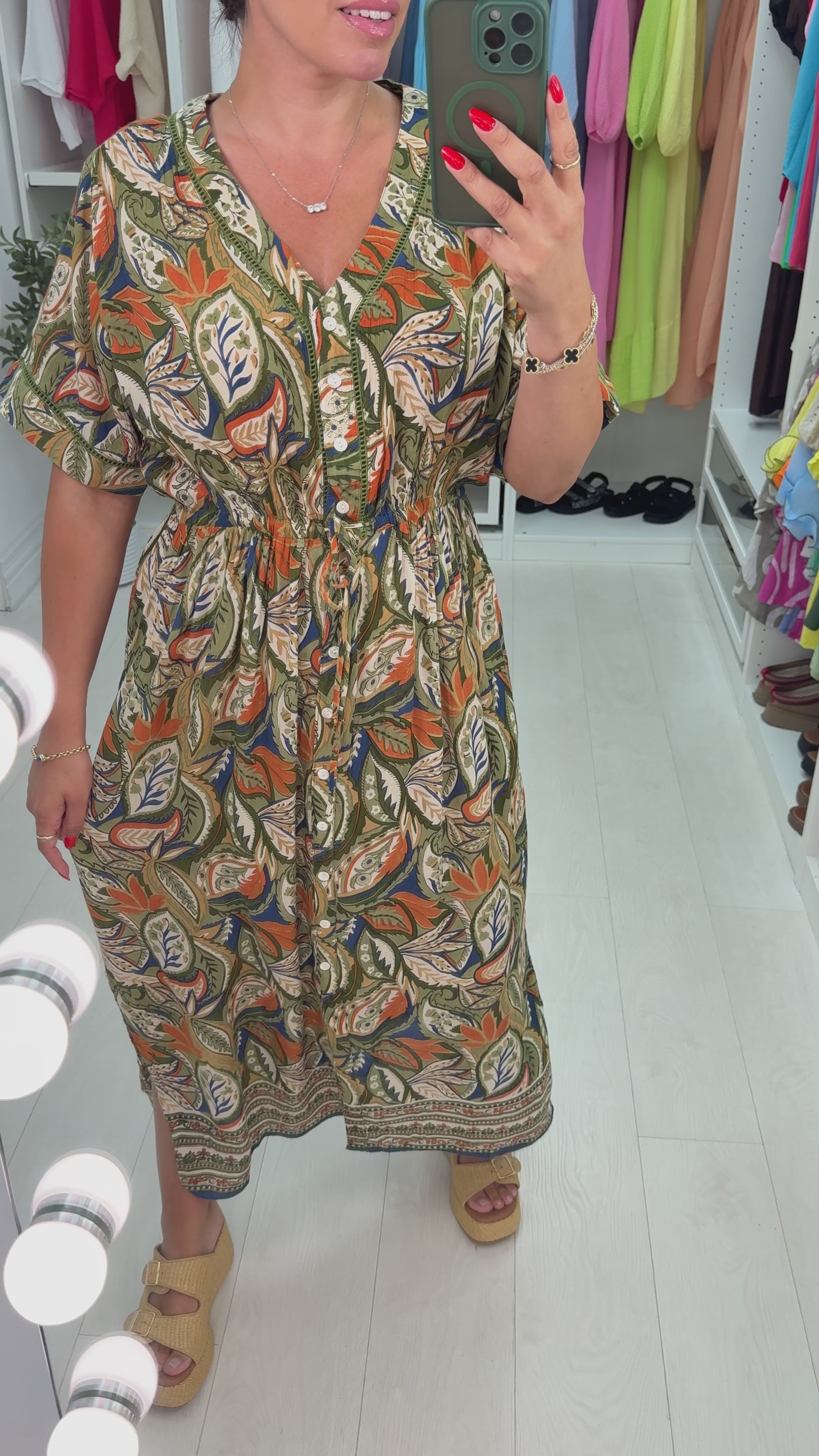 Load video: Feliana Paisley Print Button Closure Maxi dress