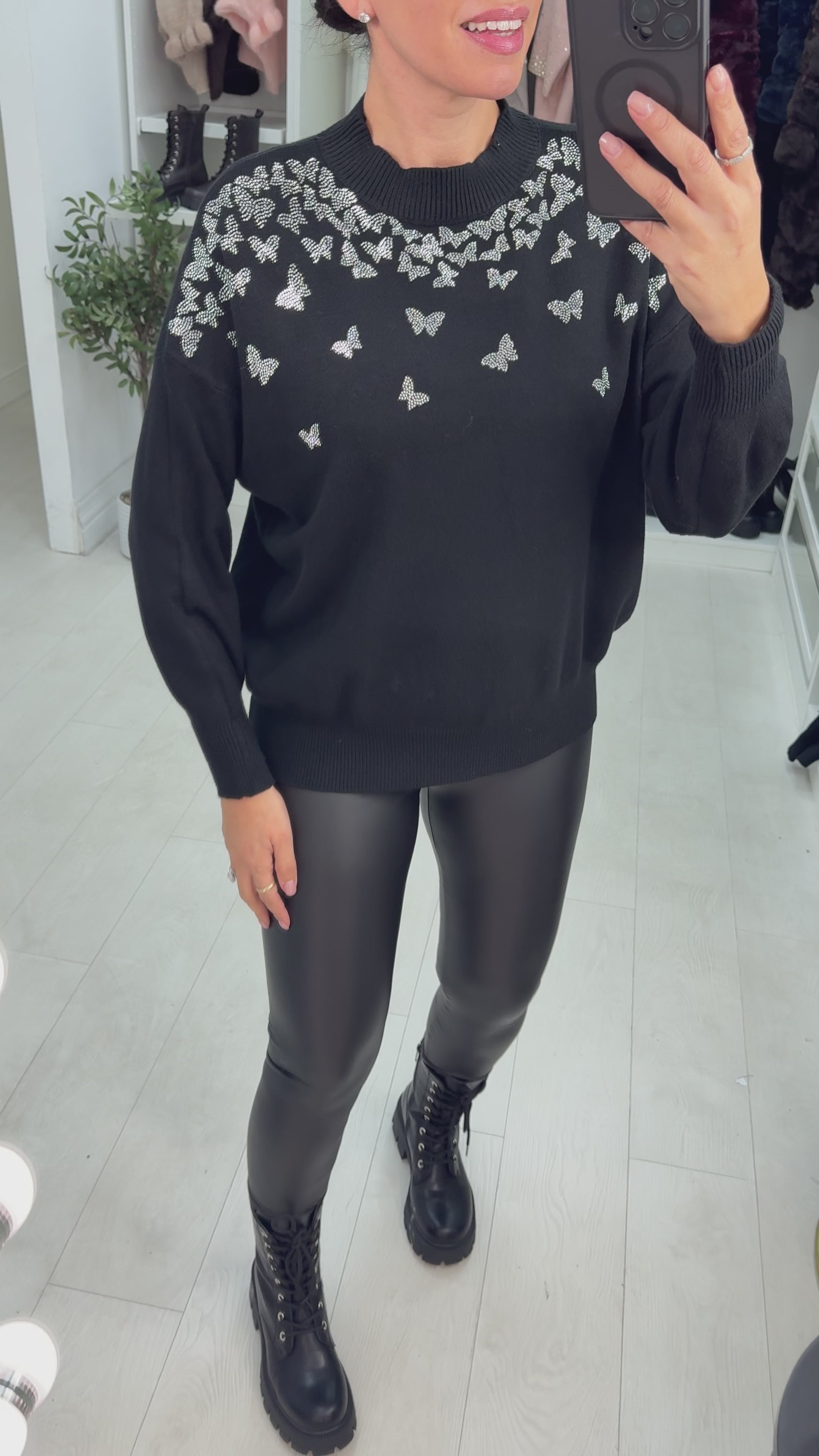 Load video: Andelle Embellished Butterfly Detailed Loose Fit Jumper