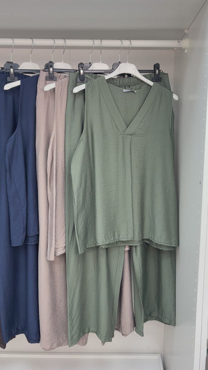 Doria Plain V Neck Sleeveless Co-Ord Set