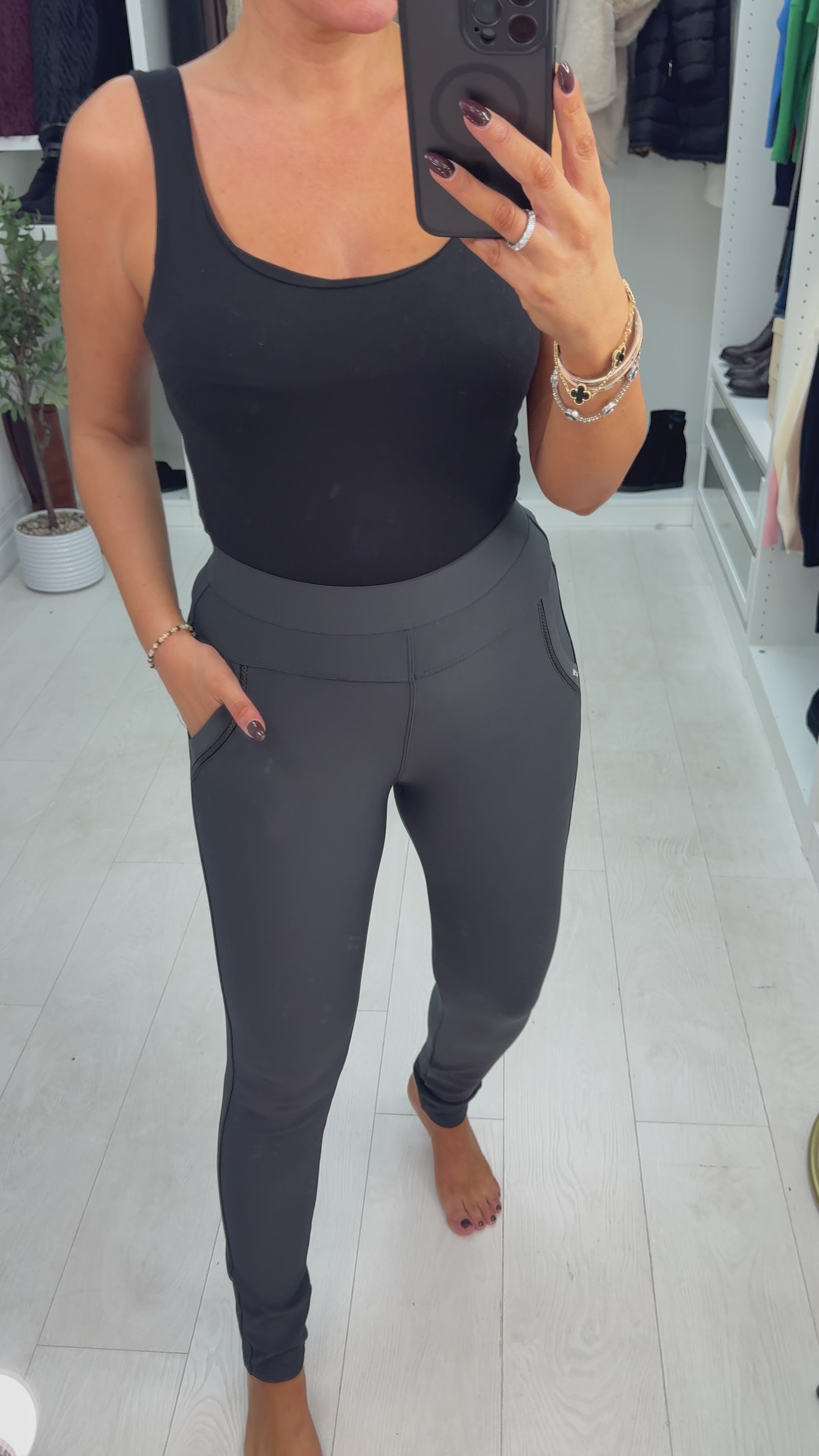 Load video: Hatty Dark Grey Super Stretch Scuba Leggings