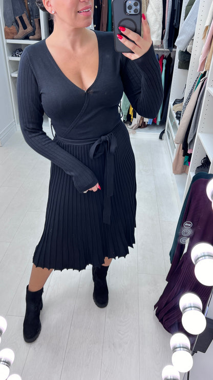 Scarlie Knitted Plain Pleat Swing Wrap Dress
