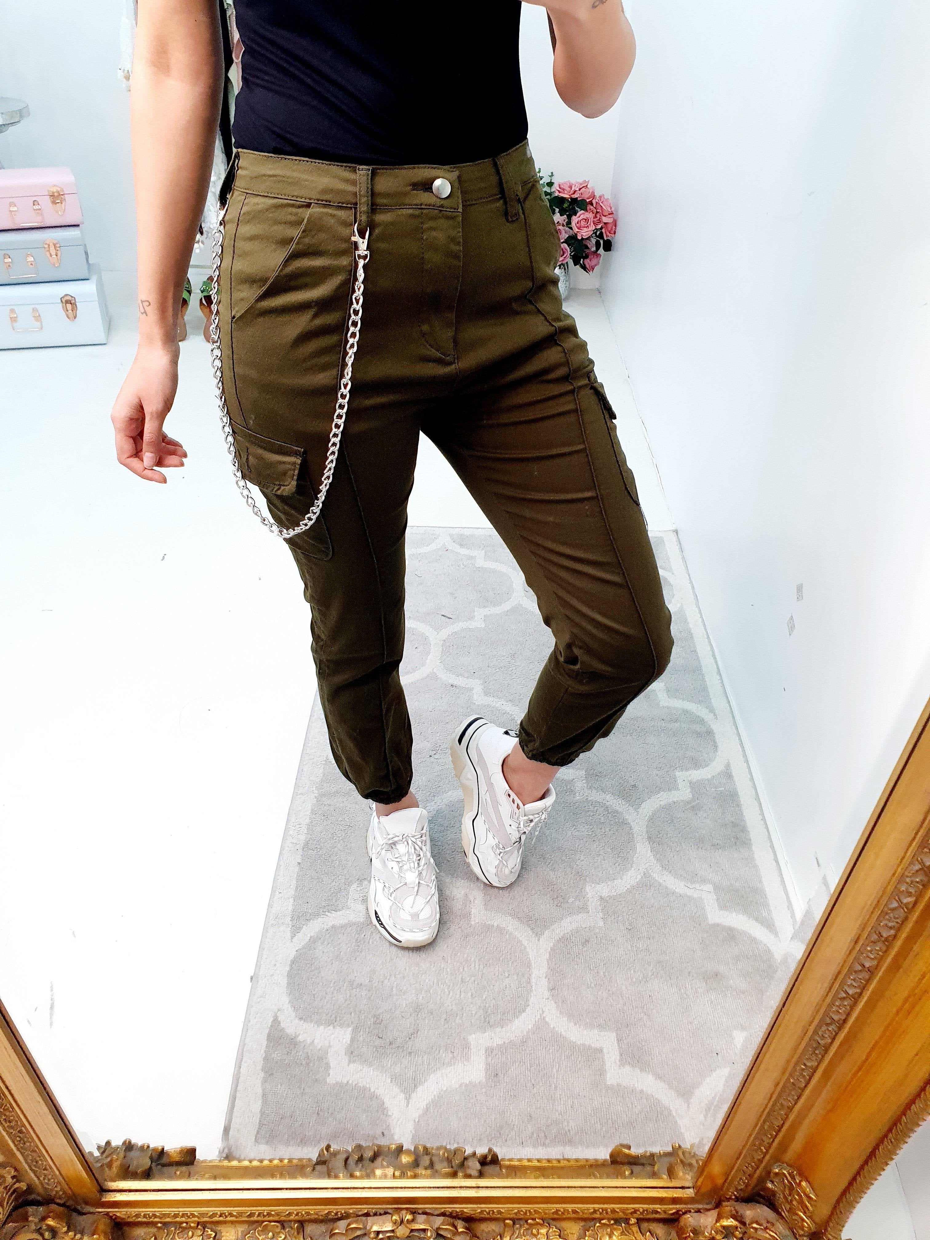 Vicky Plain Chain Detailed High Waist Cargo Trousers