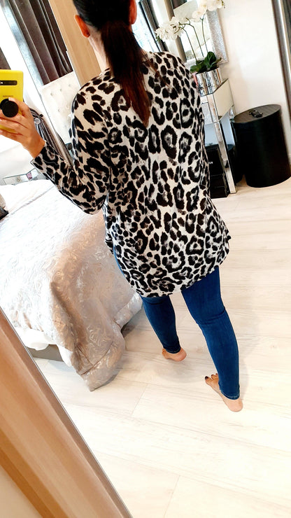 Janelle Leopard Print Dipped Hem Loose Fit Top
