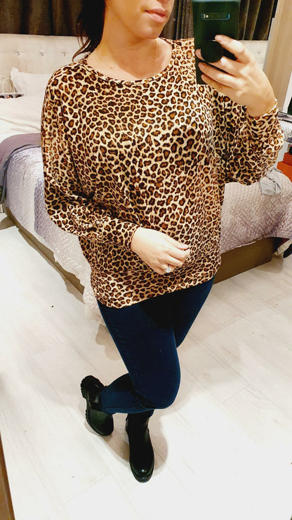 Daisy Cheetah Print Super Soft Batwing Top