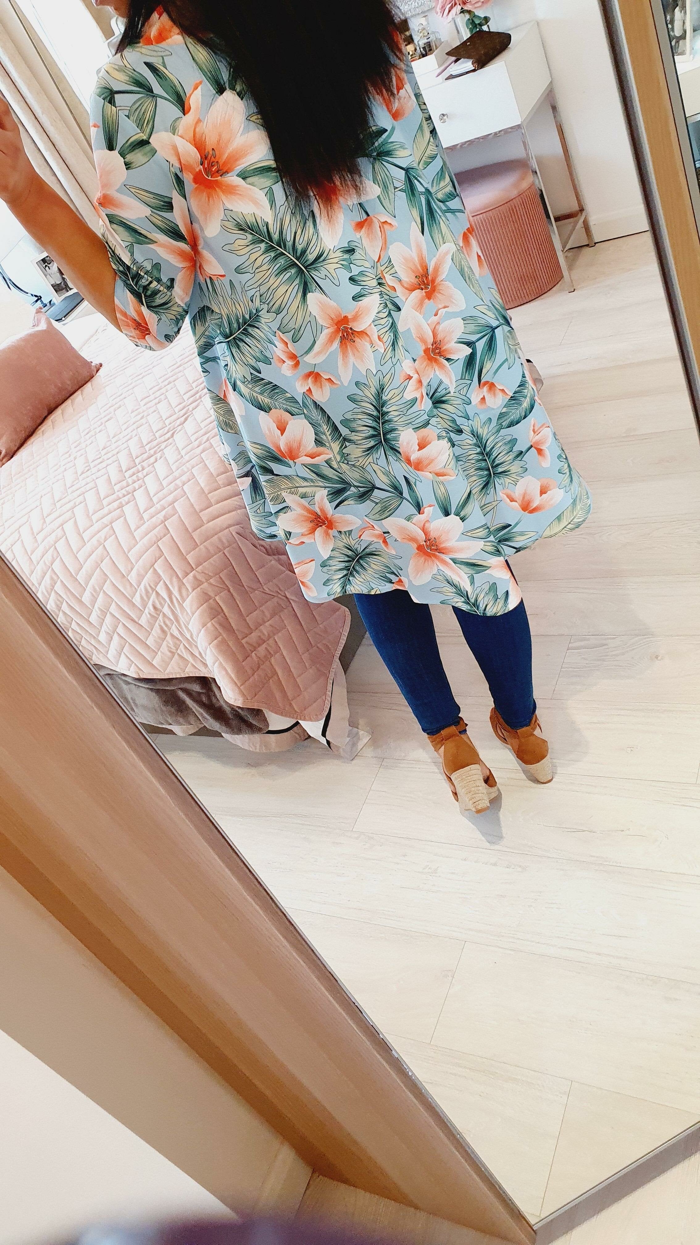 Loretina Floral Dipped Hem Floaty Blouse
