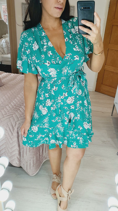 Sonia Green Floral Tie Waist Frill Detailed Mini Wrap Dress