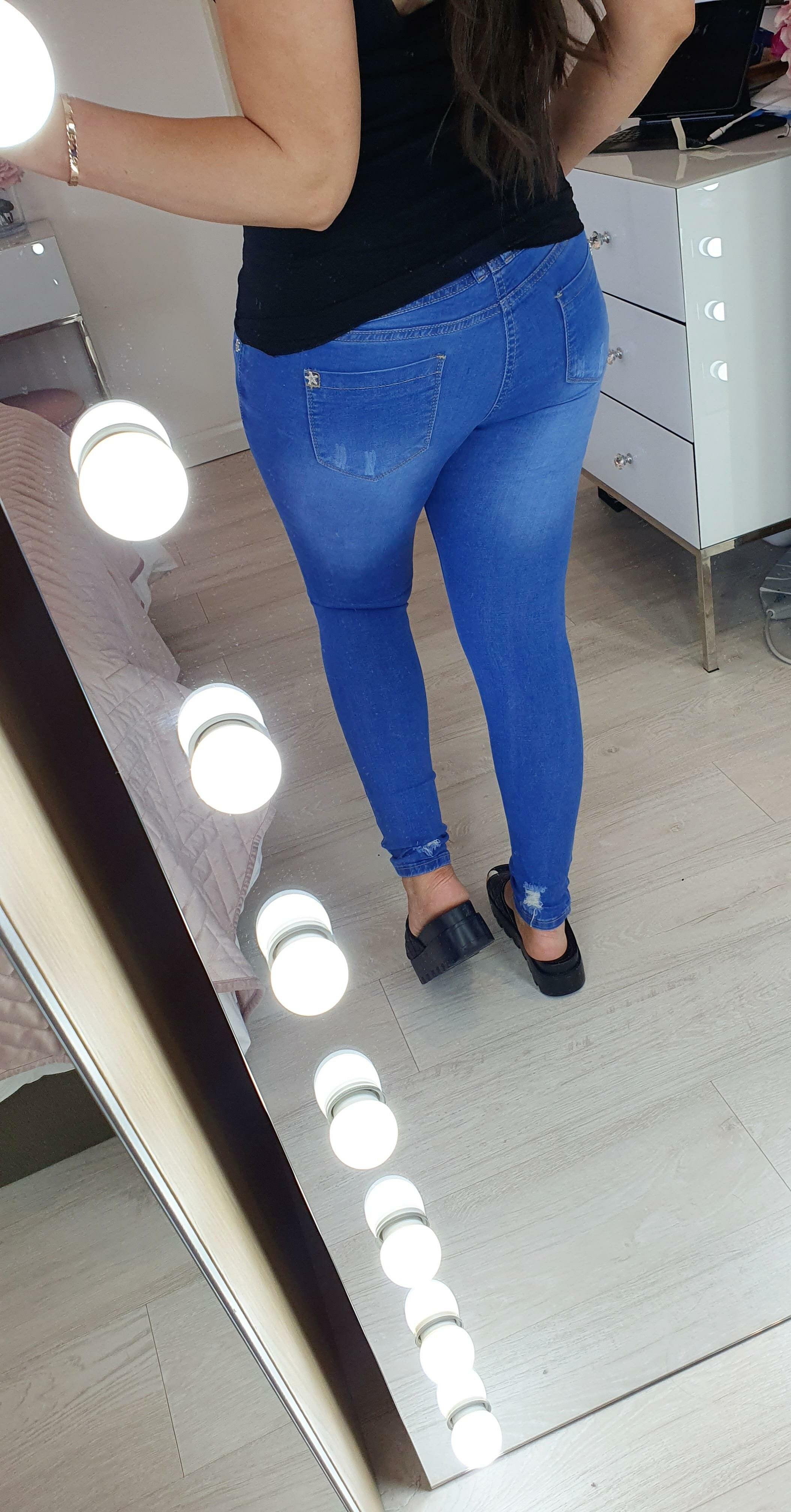 Gennay Distressed Fitted Denim Jeans