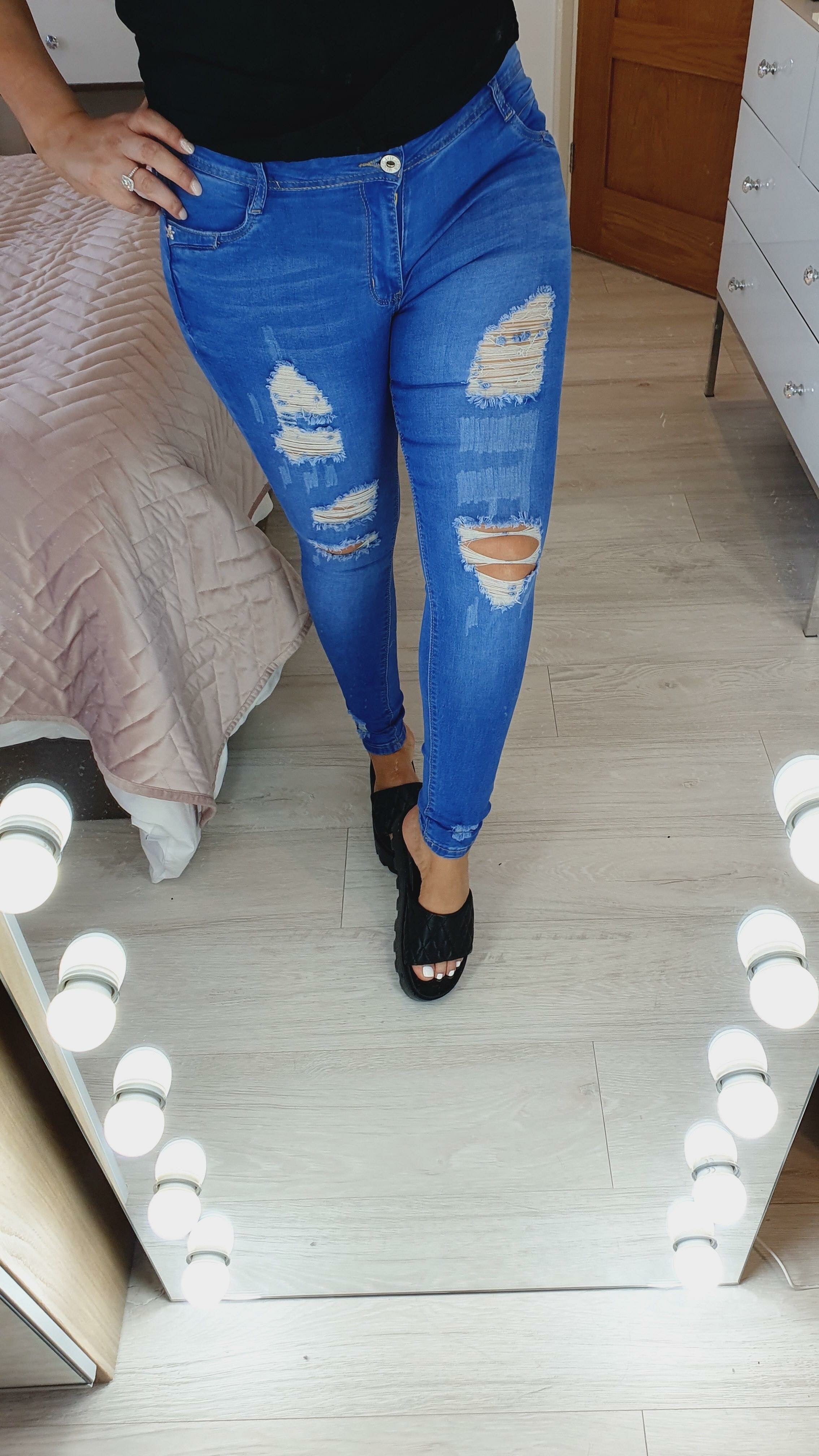 Gennay Distressed Fitted Denim Jeans