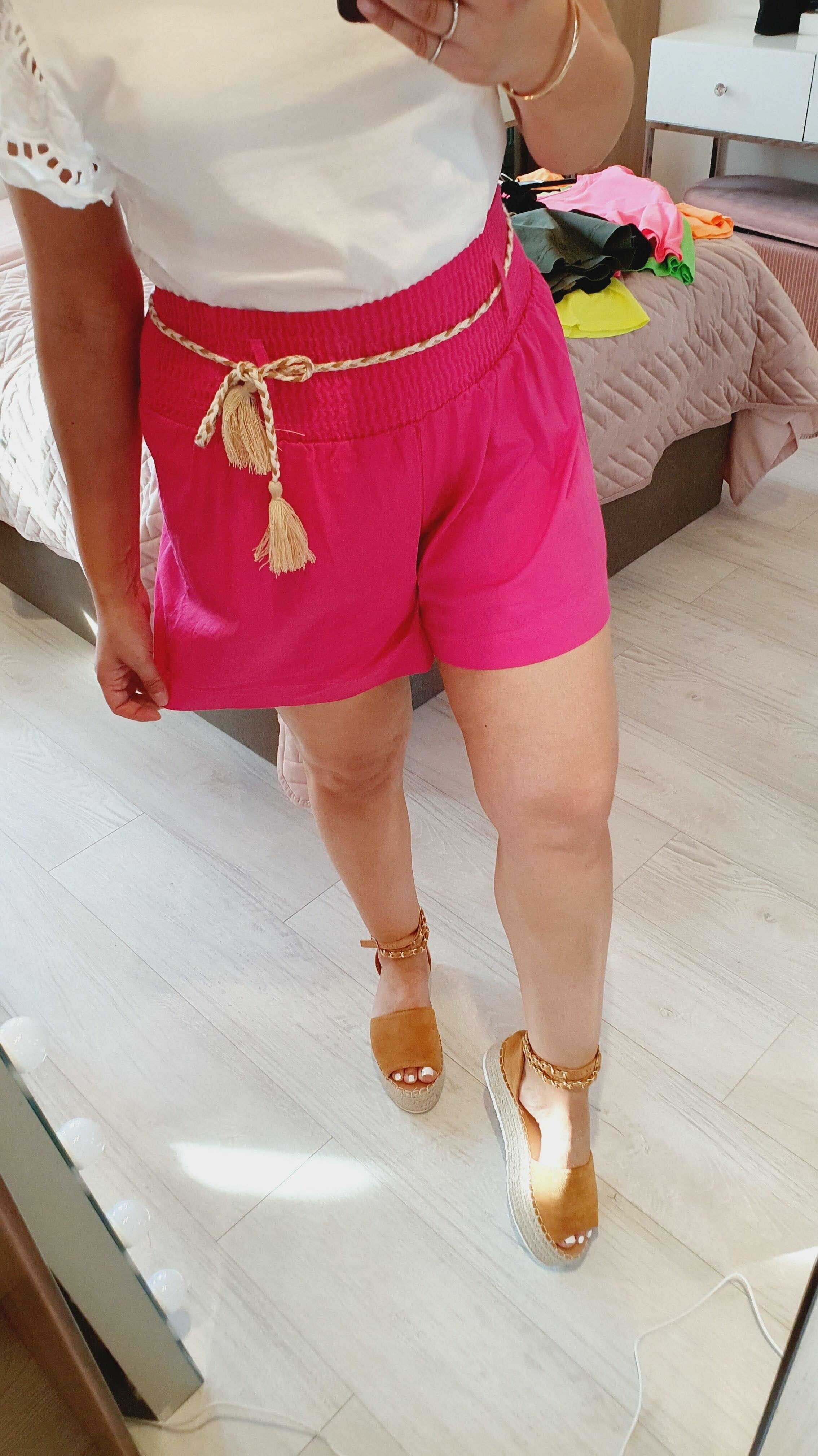 Lindey Elasticated Rope Tassel Detailed Shorts