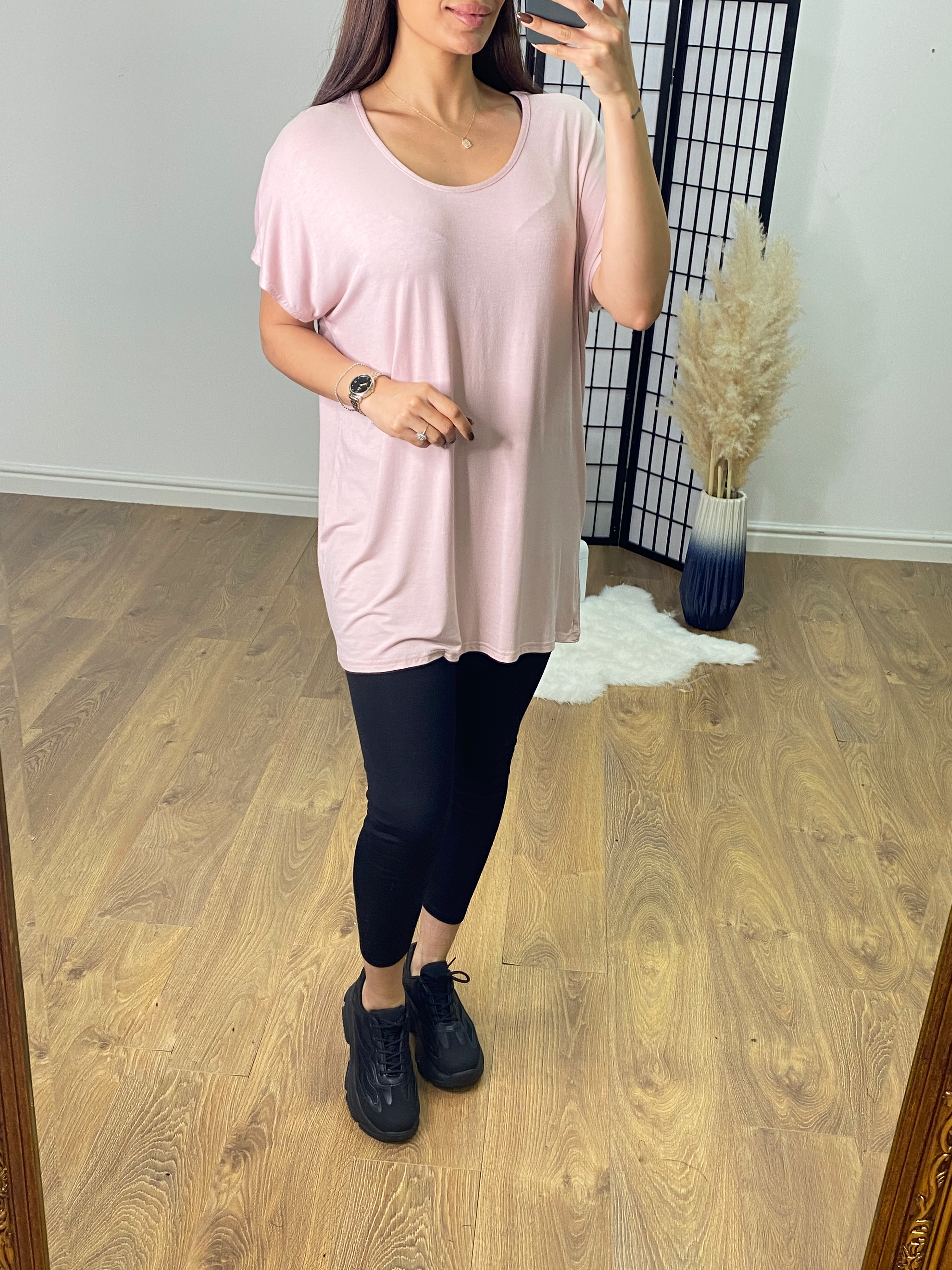 Lambert Scoop Neck Dip Hem Longline T-shirt