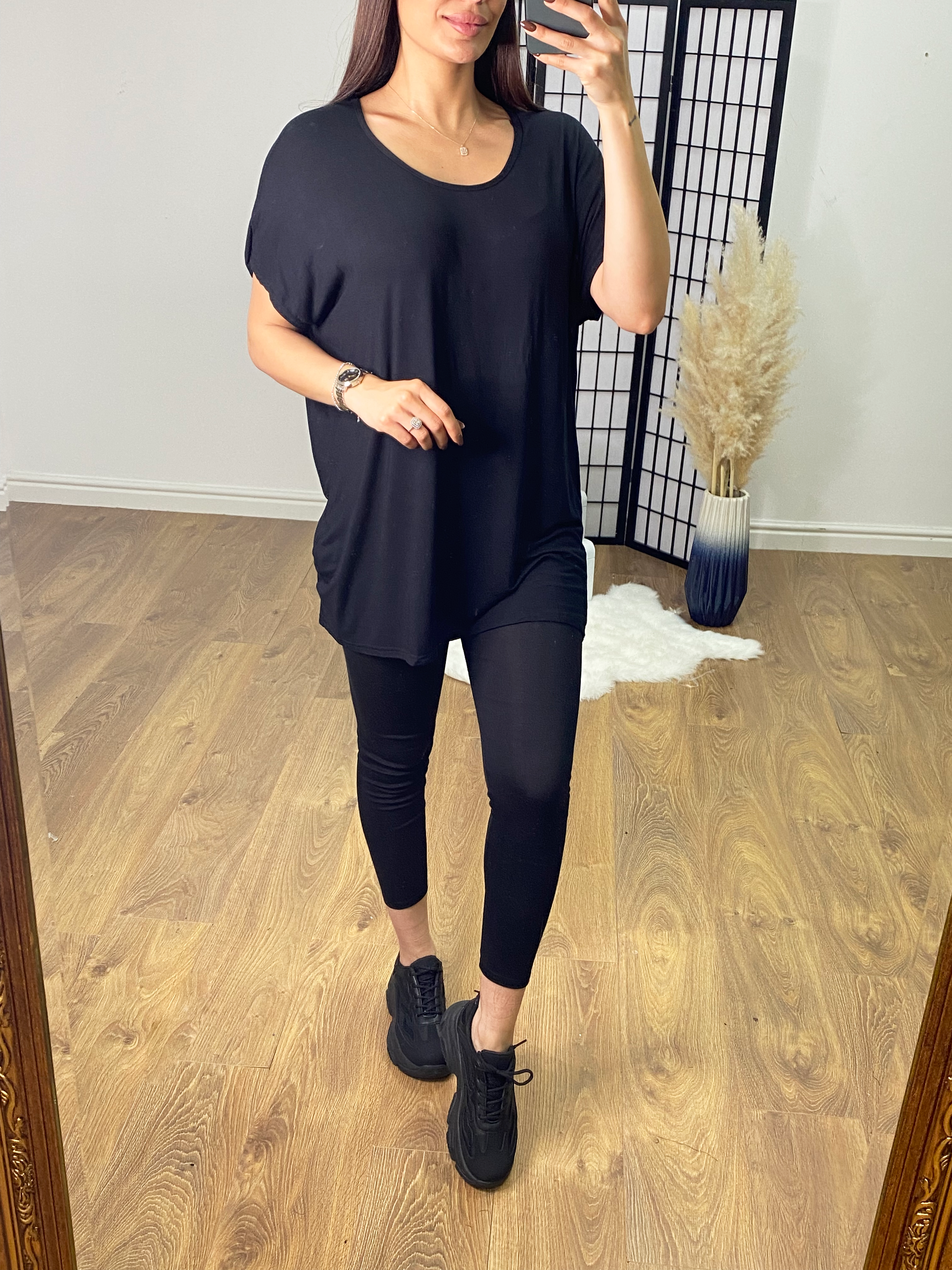 Lambert Scoop Neck Dip Hem Longline T-shirt