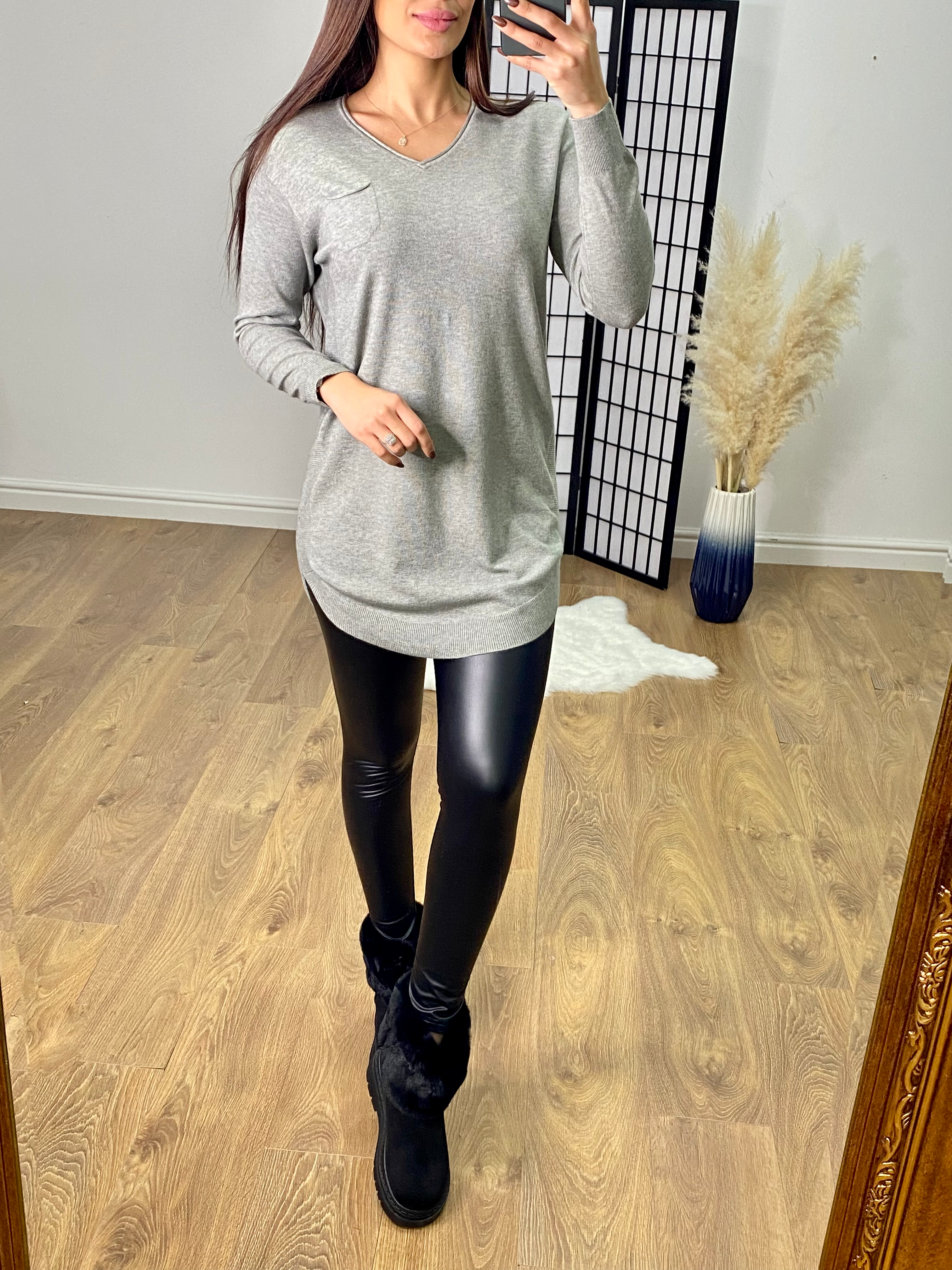 Emilio Plain Curved Hem Jumper