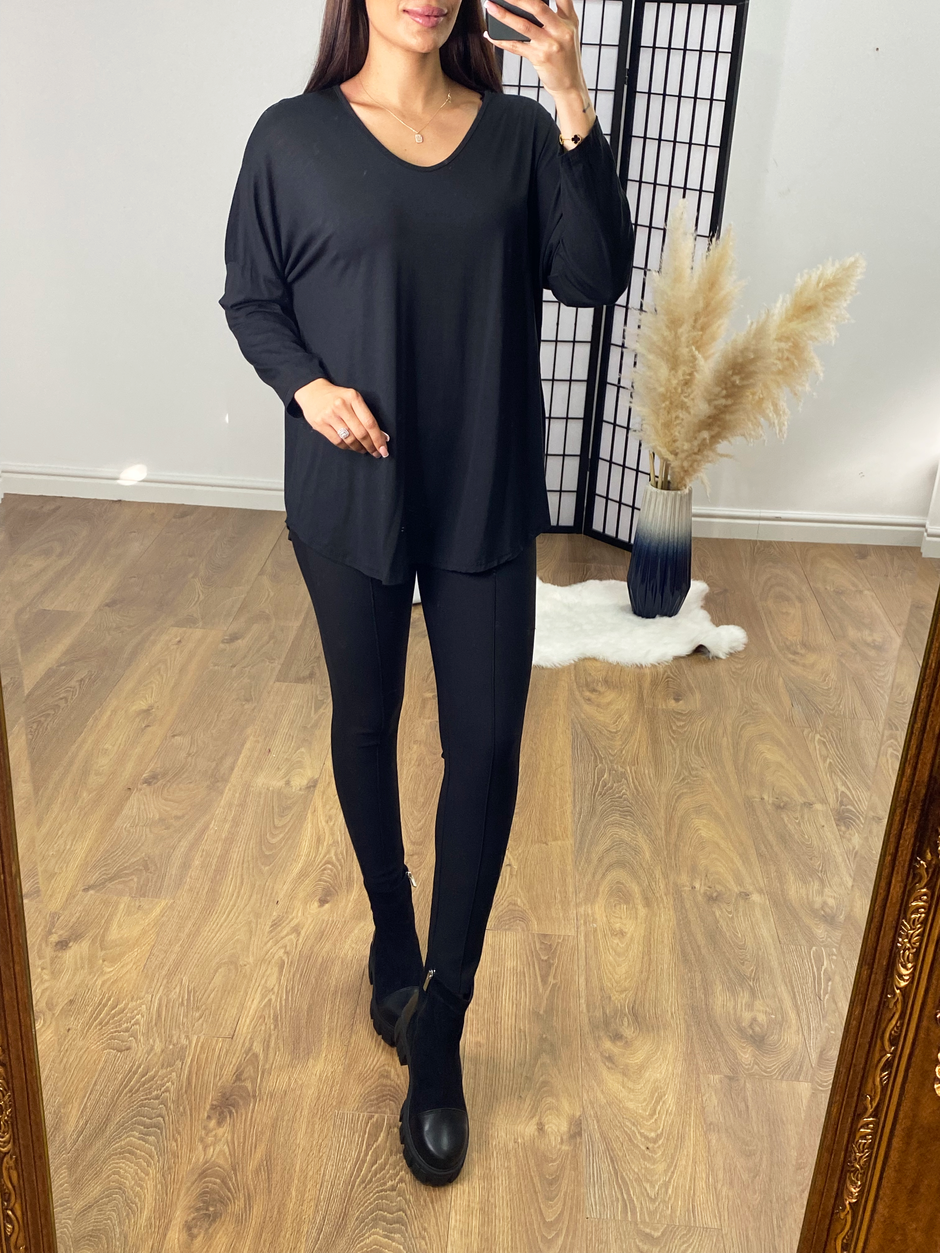 Story V Neck Drop Shoulder Basic Top