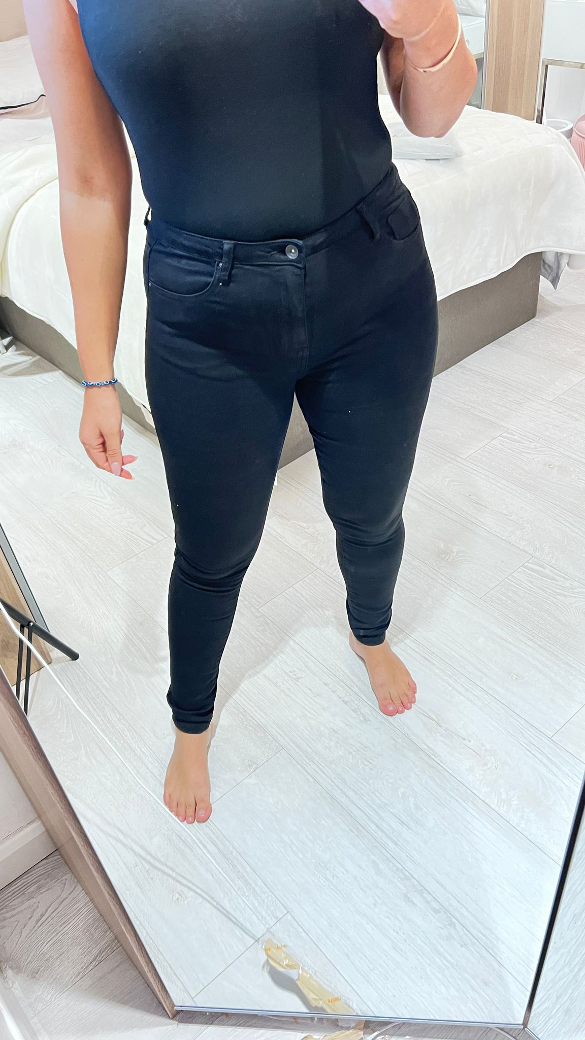 Jonie Plain High Waist Jeans