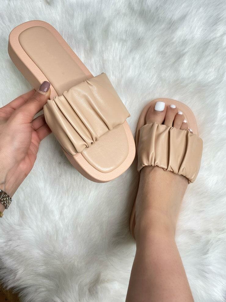 Banks Plain Ruched Front Slider