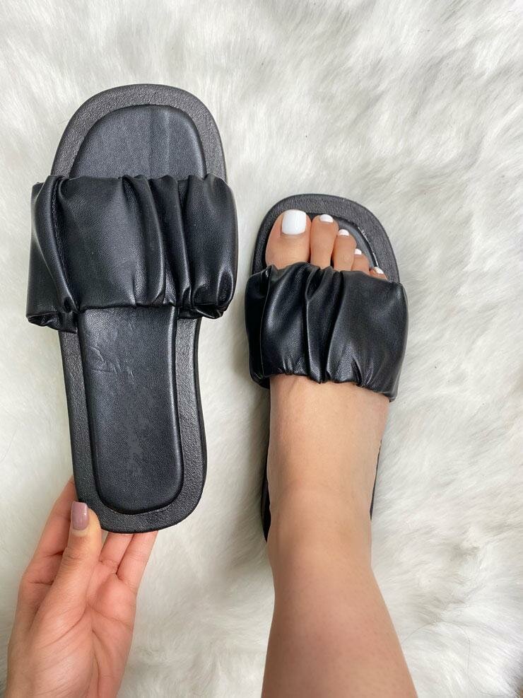 Banks Plain Ruched Front Slider