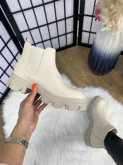 Dominique Faux Leather Chunky Chelsea Boot