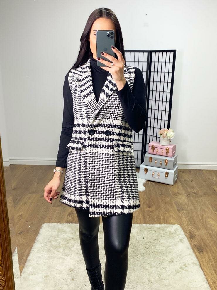 Freyla Dogtooth Button Detailed Waist Jacket