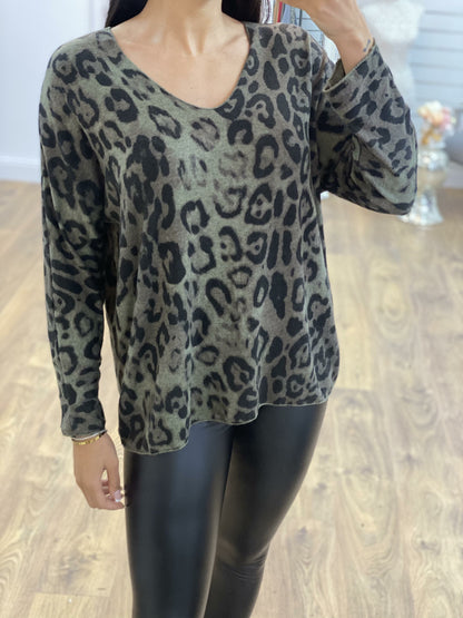 Cathy Super Soft Leopard Thin Knit Jumper