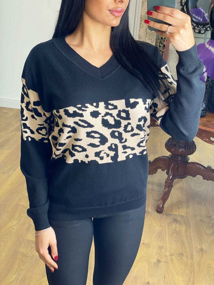 Aiden Leopard Panel V-neck Knitted Jumper
