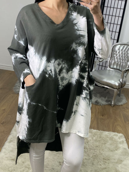 Lavine Tie Dye Curve Dipped Hem Sweatshirt