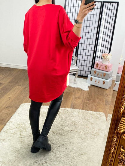 Malanie Reindeer Christmas Graphic Dipped Hem Sweatshirt