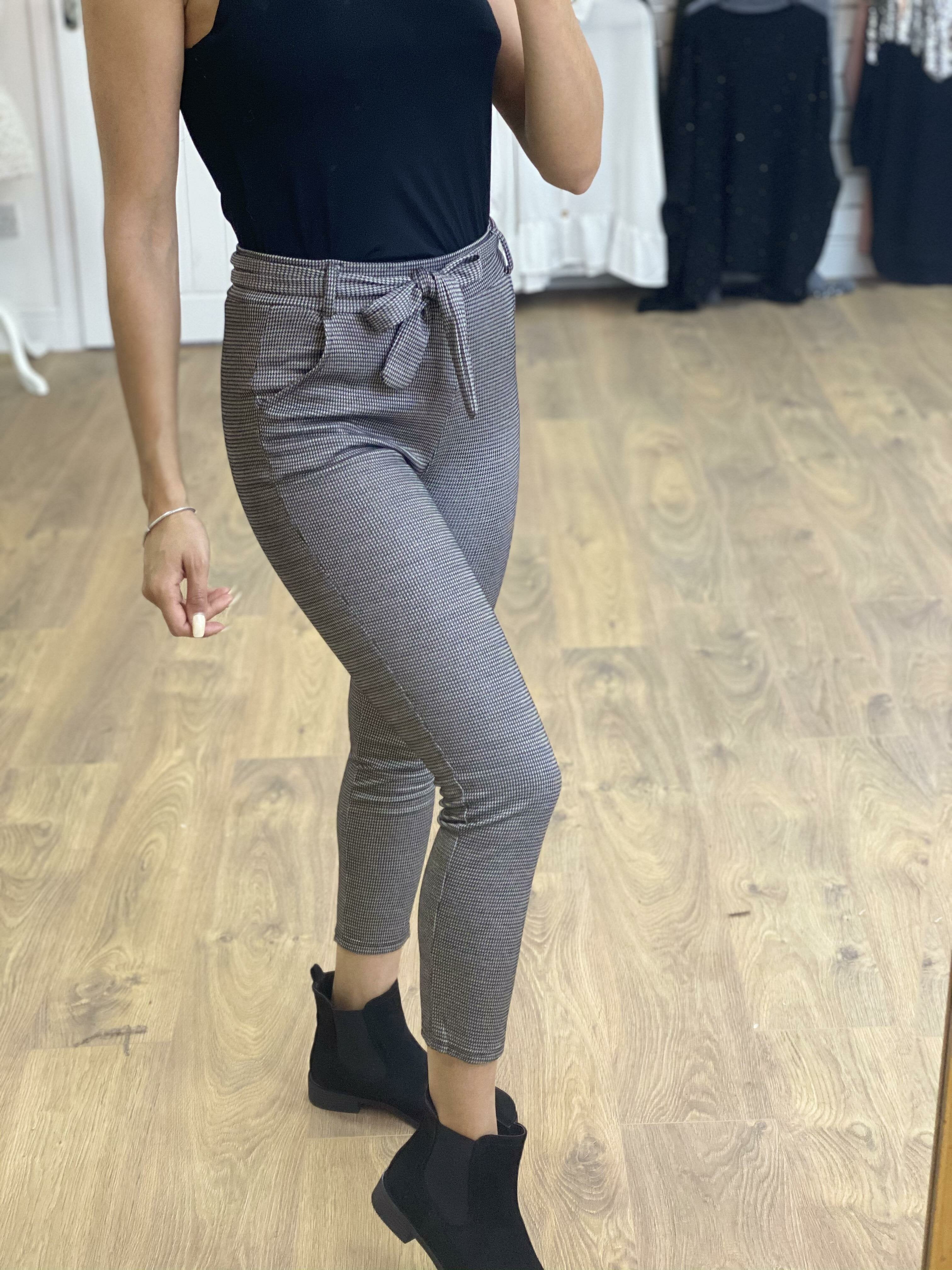 Zuri Dog Tooth Print Tie Waist Trousers