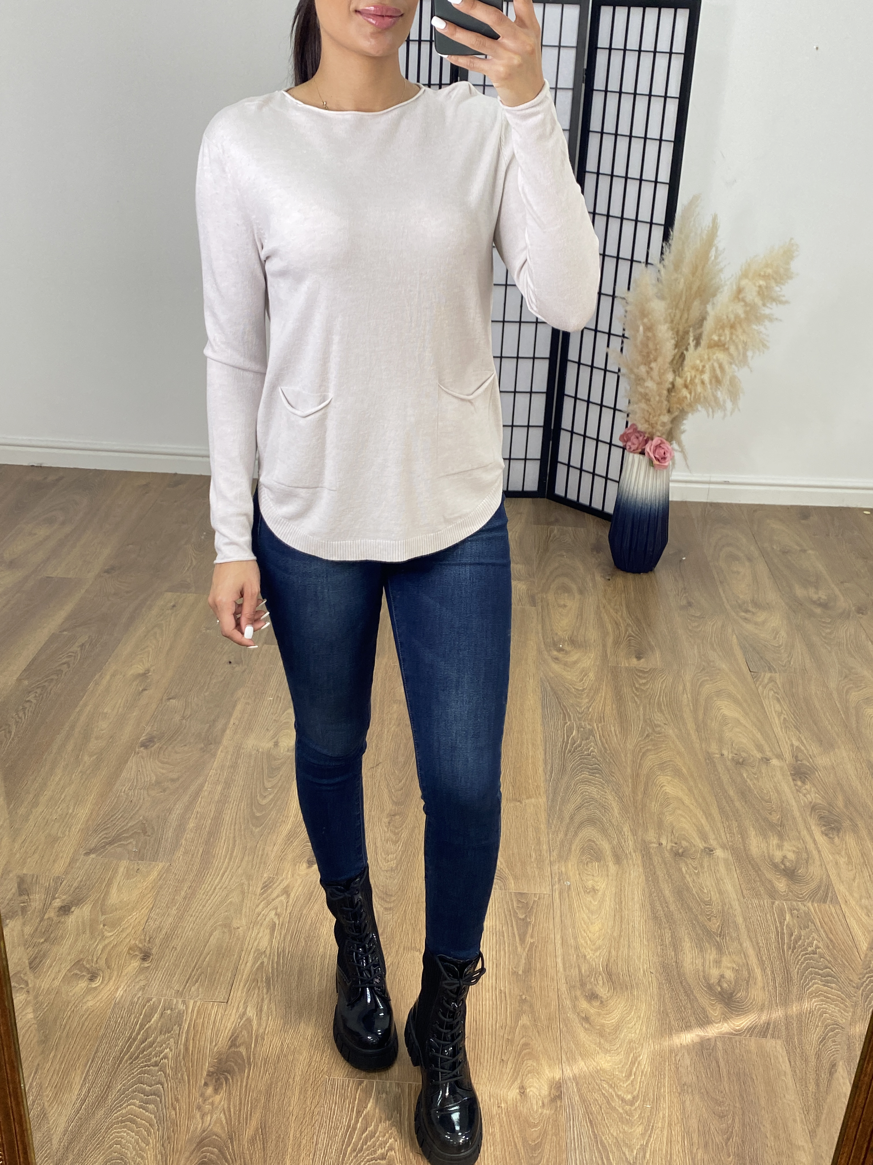 Jax Crystal Back Bow Detail Thin Knit Jumper