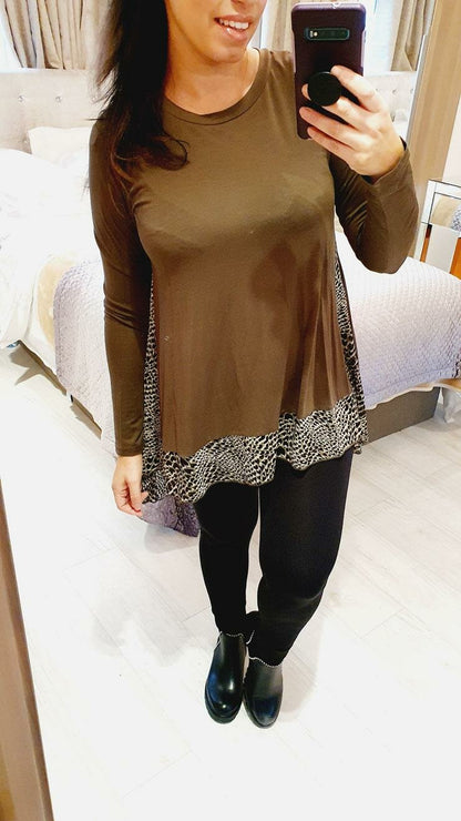 Lacie  Heart Print Chiffon Back Detailed Dipped Hem Top